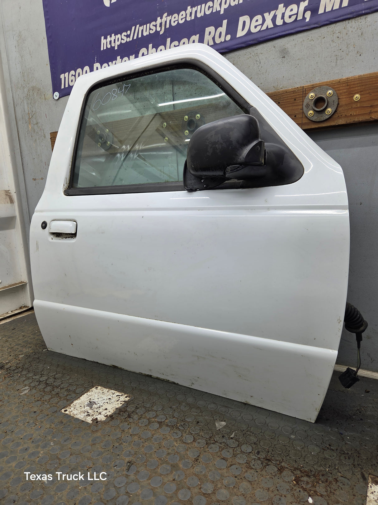 1993-2002 Ford Ranger Passenger Side Front Right Hand Door