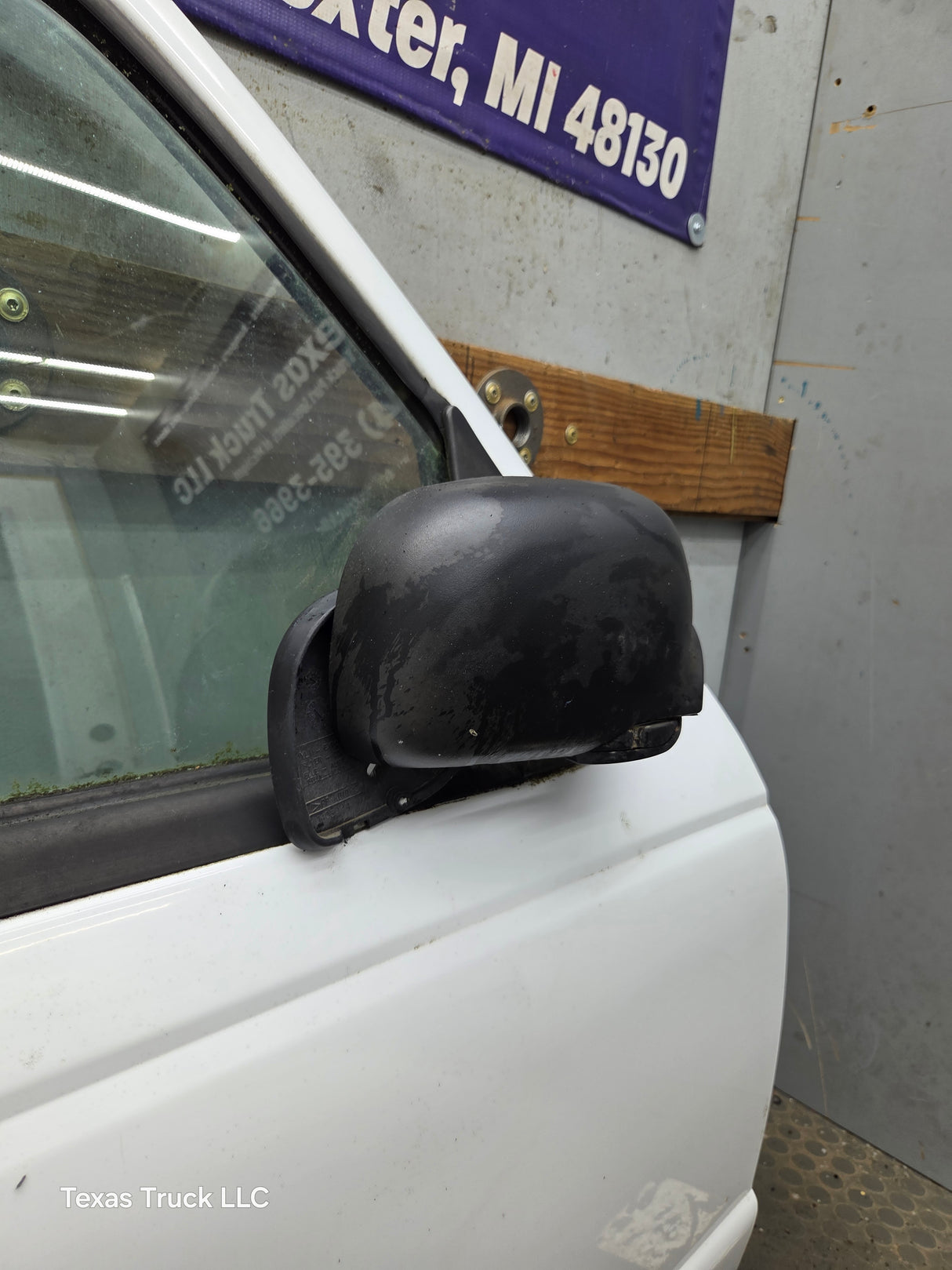 1993-2002 Ford Ranger Passenger Side Front Right Hand Door