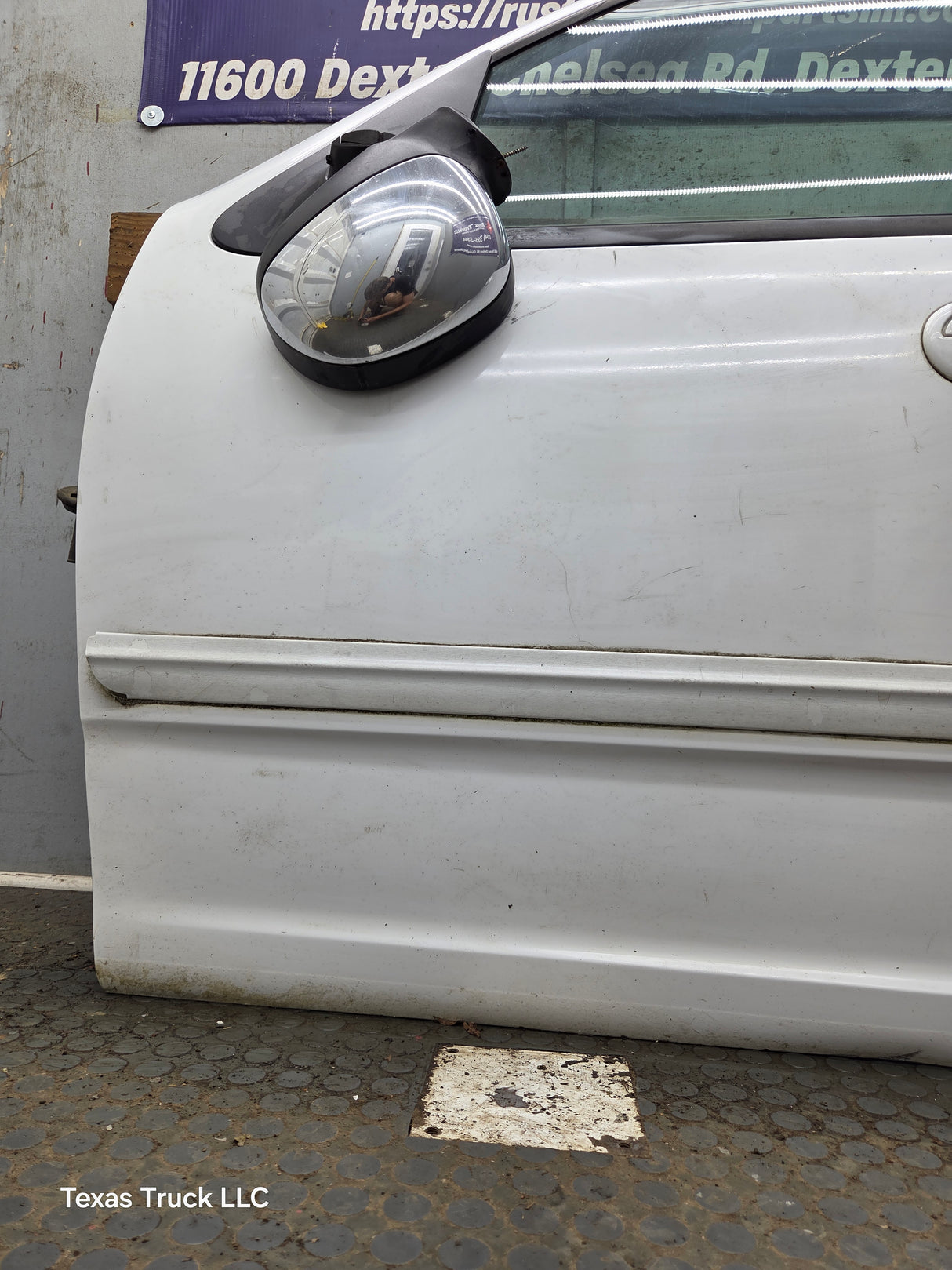 1997-2003 Ford F150 Crew Cab Driver Side LH Front Door