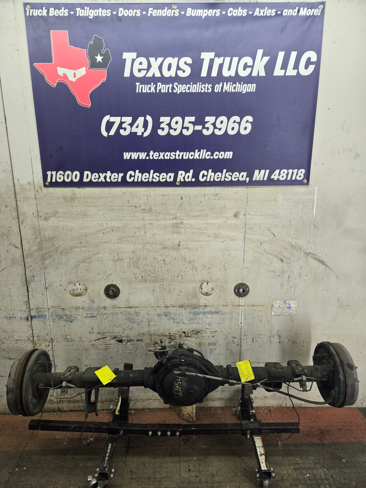 2009-2013 Chevrolet Silverado GMC Sierra 1500 Rear Axle 8.6" 3.42 Gear Ratio