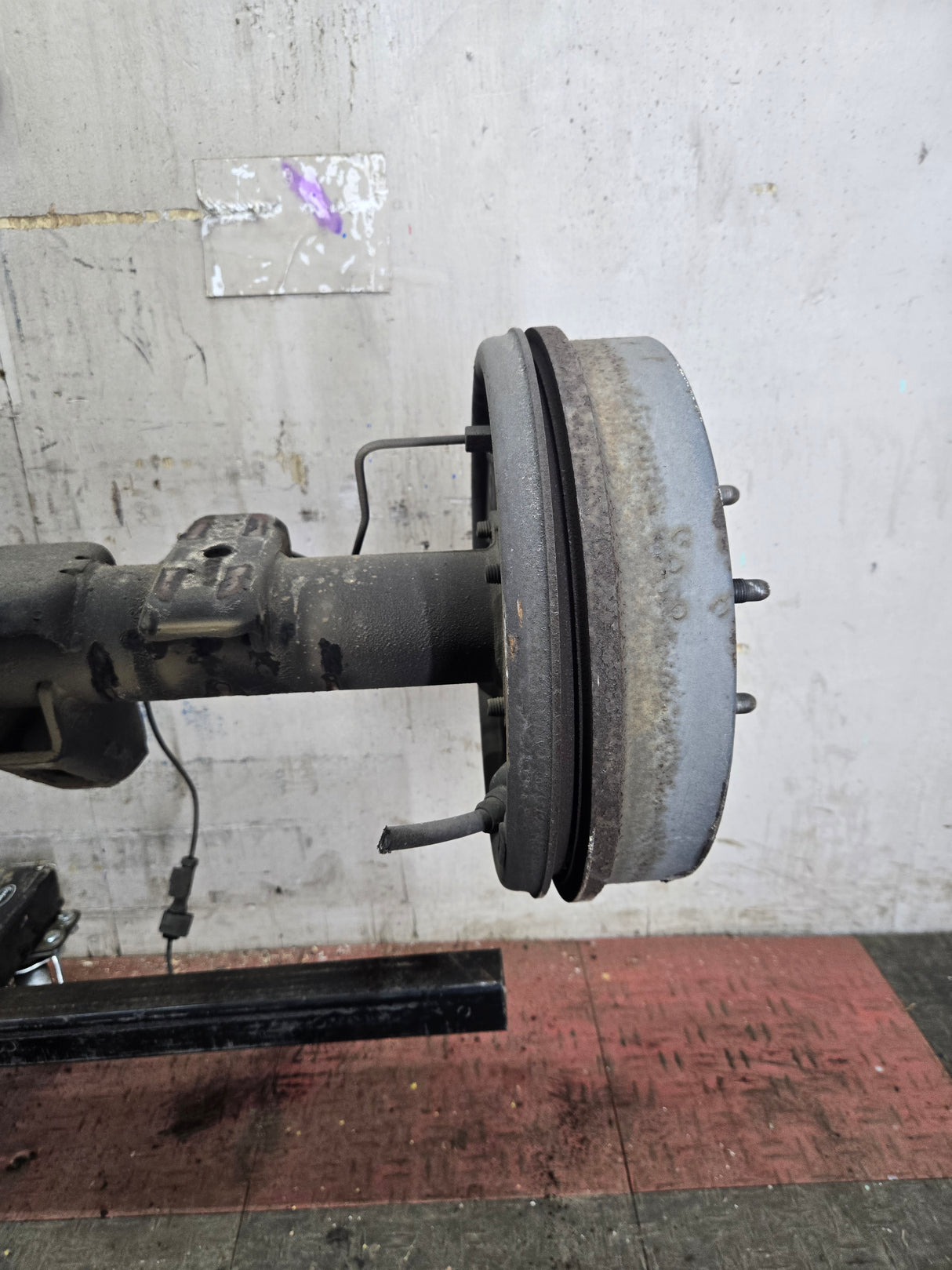 2009-2013 Chevrolet Silverado GMC Sierra 1500 Rear Axle 8.6" 3.42 Gear Ratio