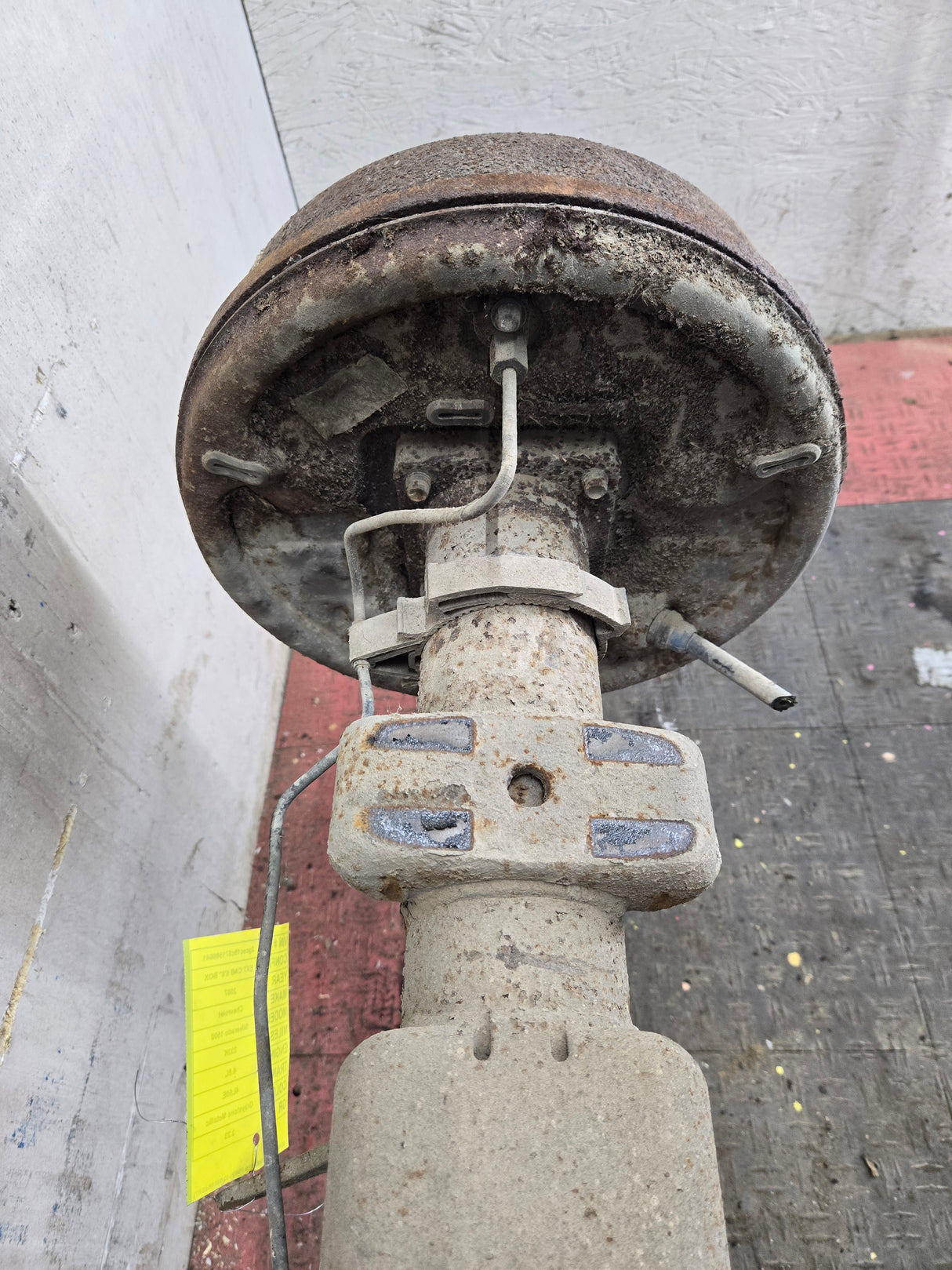2005-2007 Chevrolet Silverado GMC Sierra 1500 3.23 Rear Axle