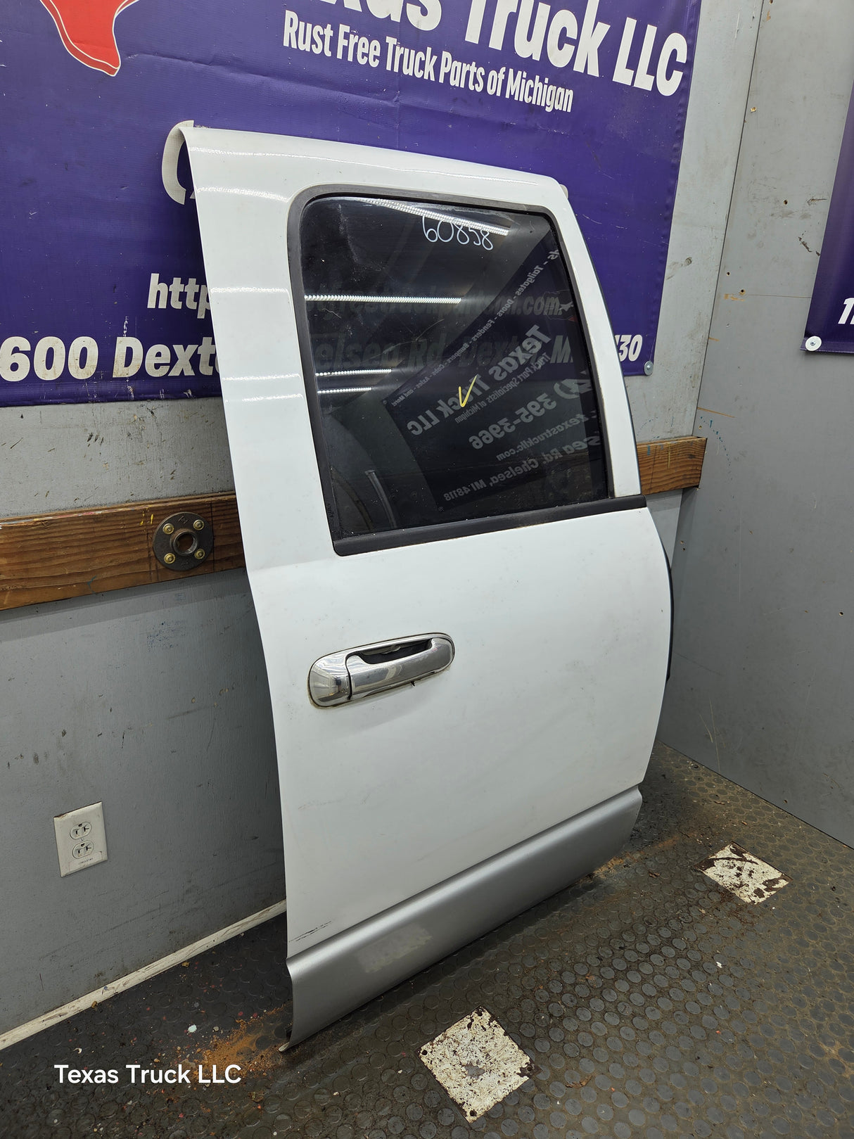2003-2008 Dodge Ram 3rd Gen RH Passenger Side Rear Quad Cab Door 1500 2500 3500 4500 5500