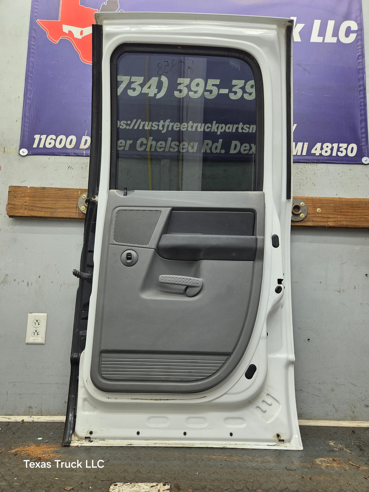 2003-2008 Dodge Ram 3rd Gen RH Passenger Side Rear Quad Cab Door 1500 2500 3500 4500 5500