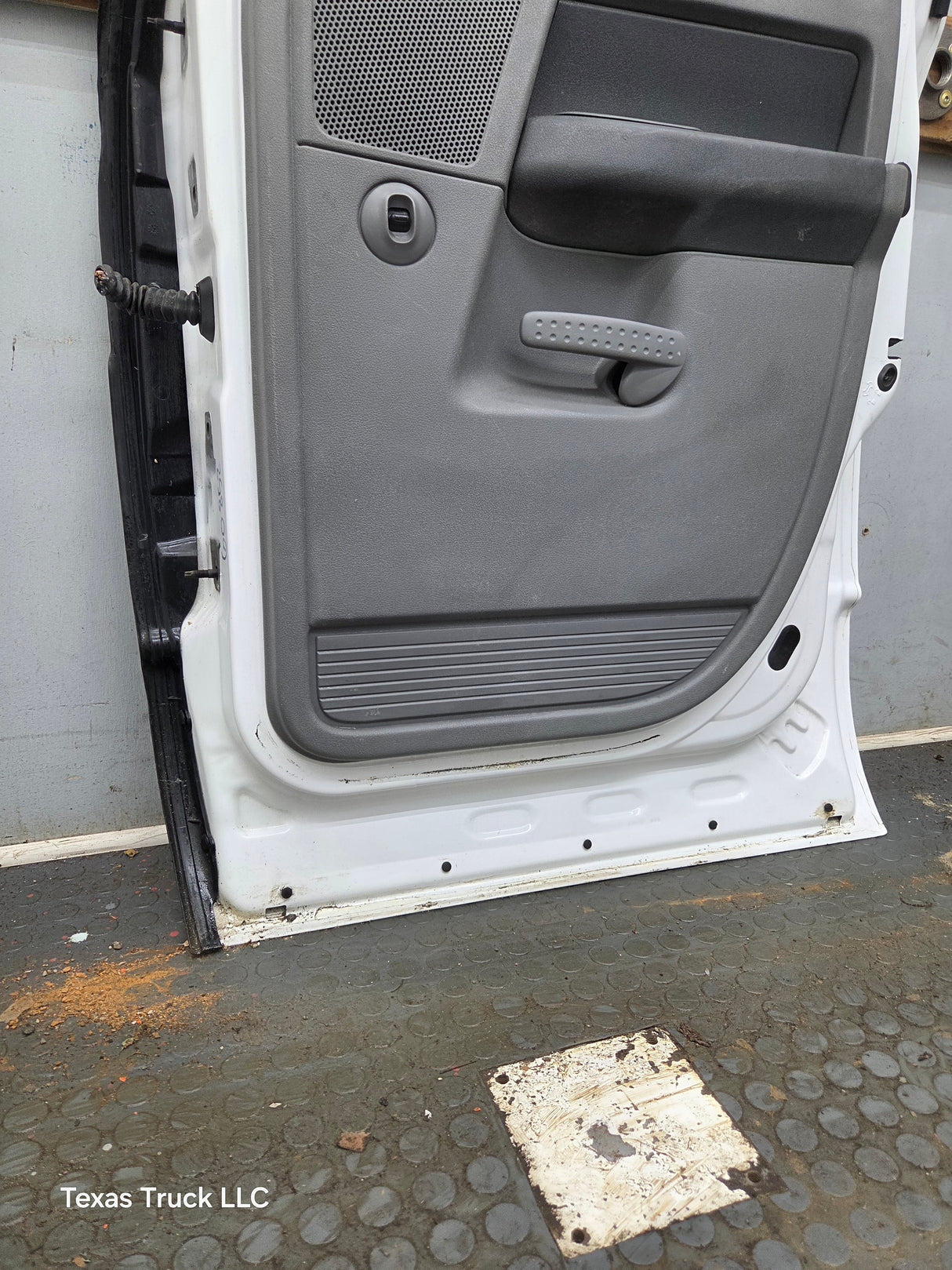 2003-2008 Dodge Ram 3rd Gen RH Passenger Side Rear Quad Cab Door 1500 2500 3500 4500 5500
