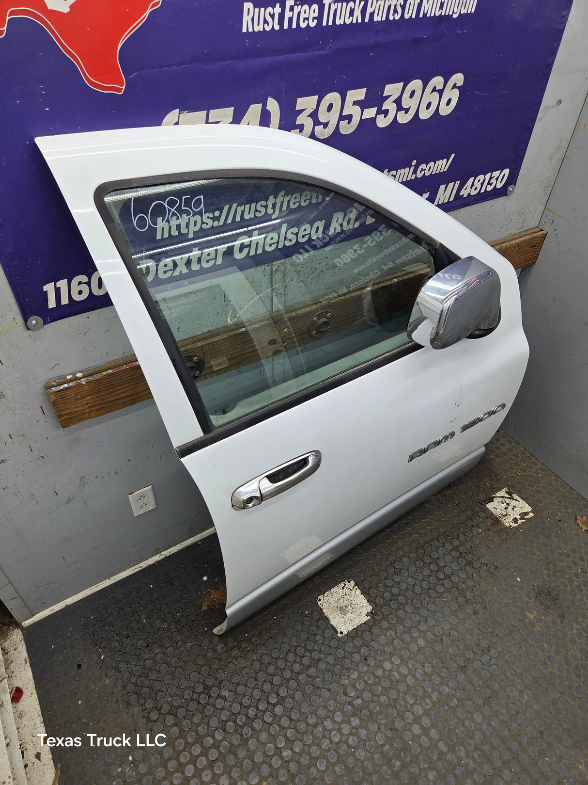 2003-2008 Dodge Ram 3rd Gen Passenger Side Front Quad Cab Crew Cab Door 1500 2500 3500 4500 5500