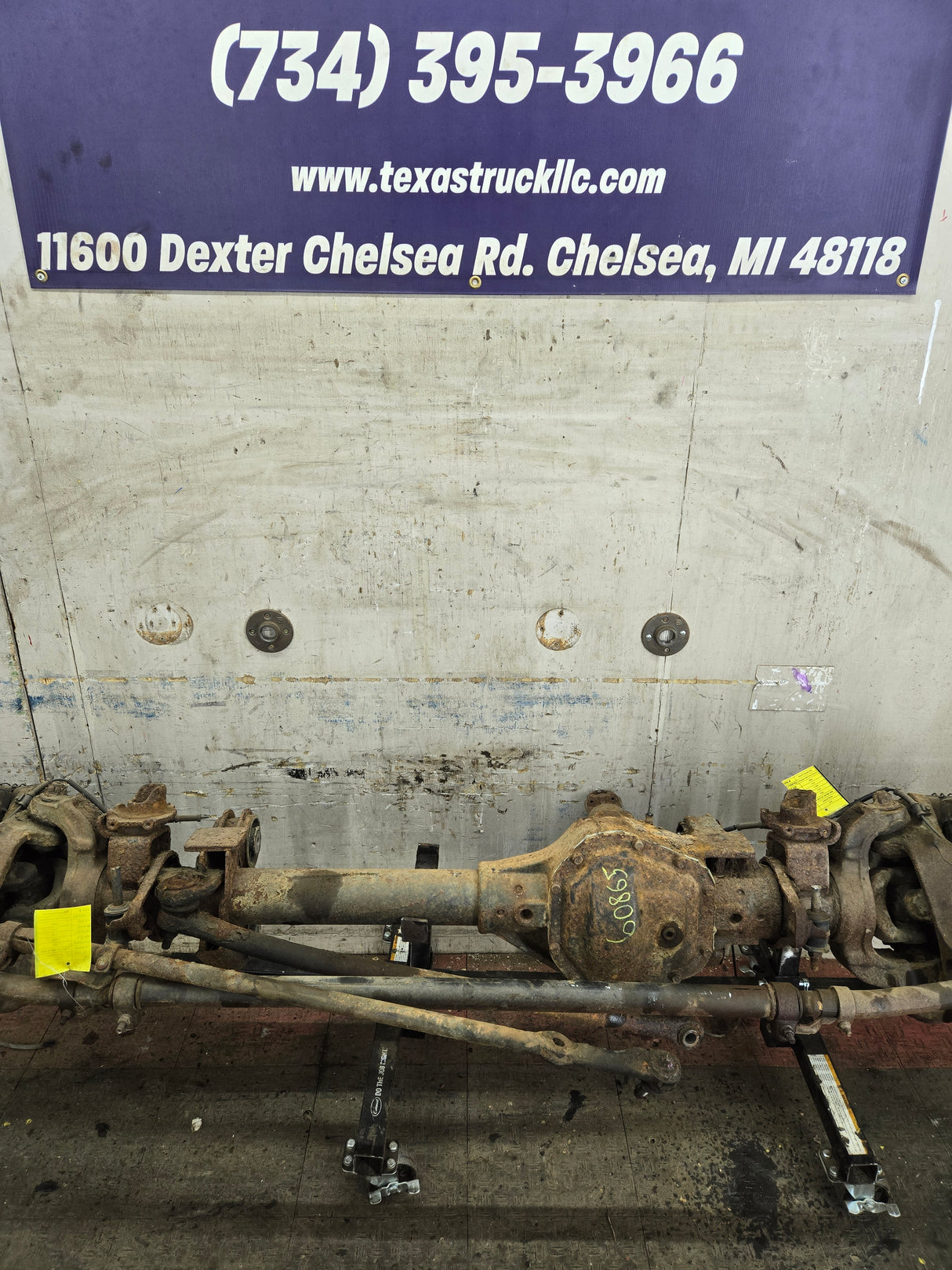 2005-2016 Ford F450 F550 Super Duty Front Axle 4.88 Gear Ratio DRW 10 Lug 122k miles