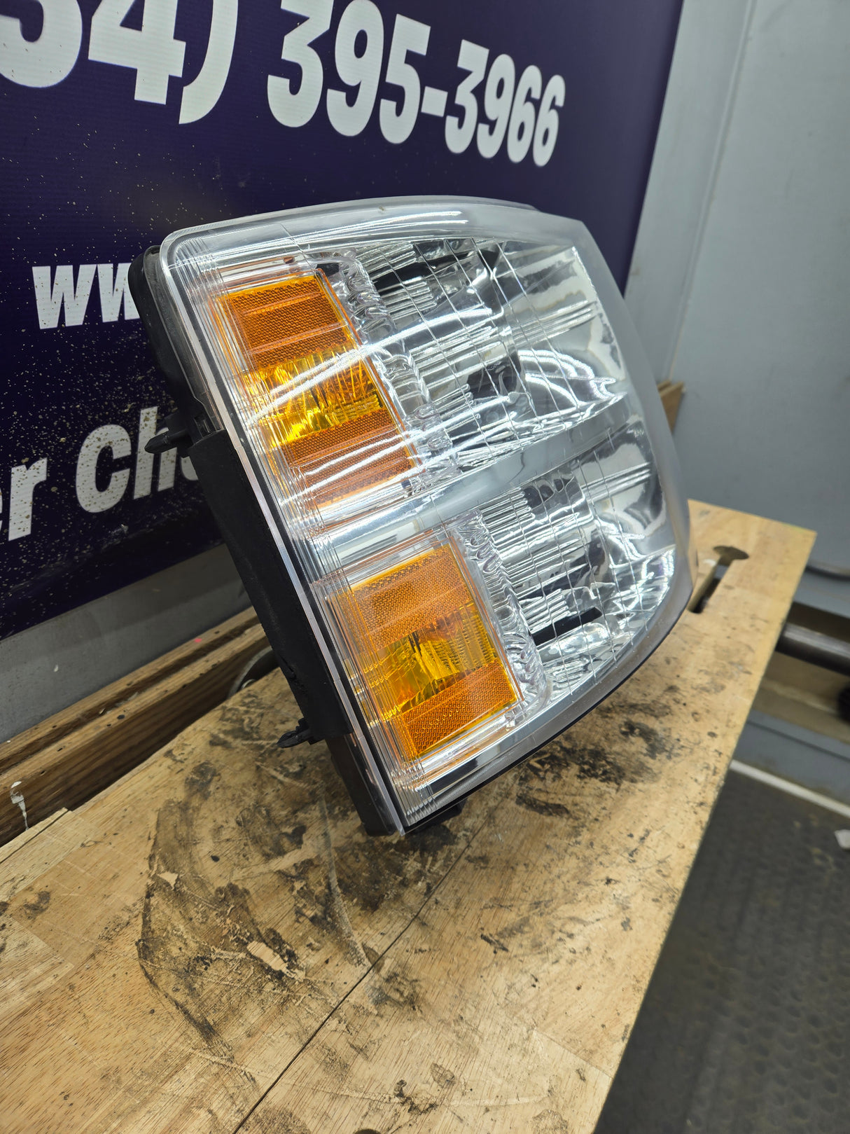 2007-2013 Chevrolet Silverado 1500 2500 3500 RH Passenger Side Halogen Headlight