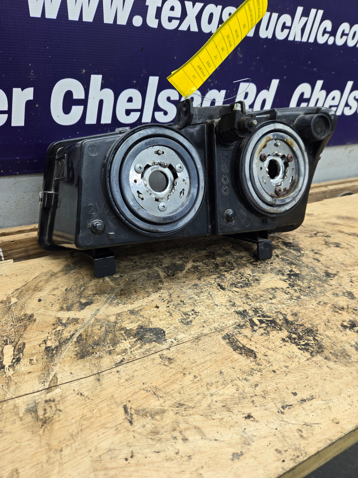 2003-2007 Chevrolet Silverado RH Passenger Side Headlight Assembly