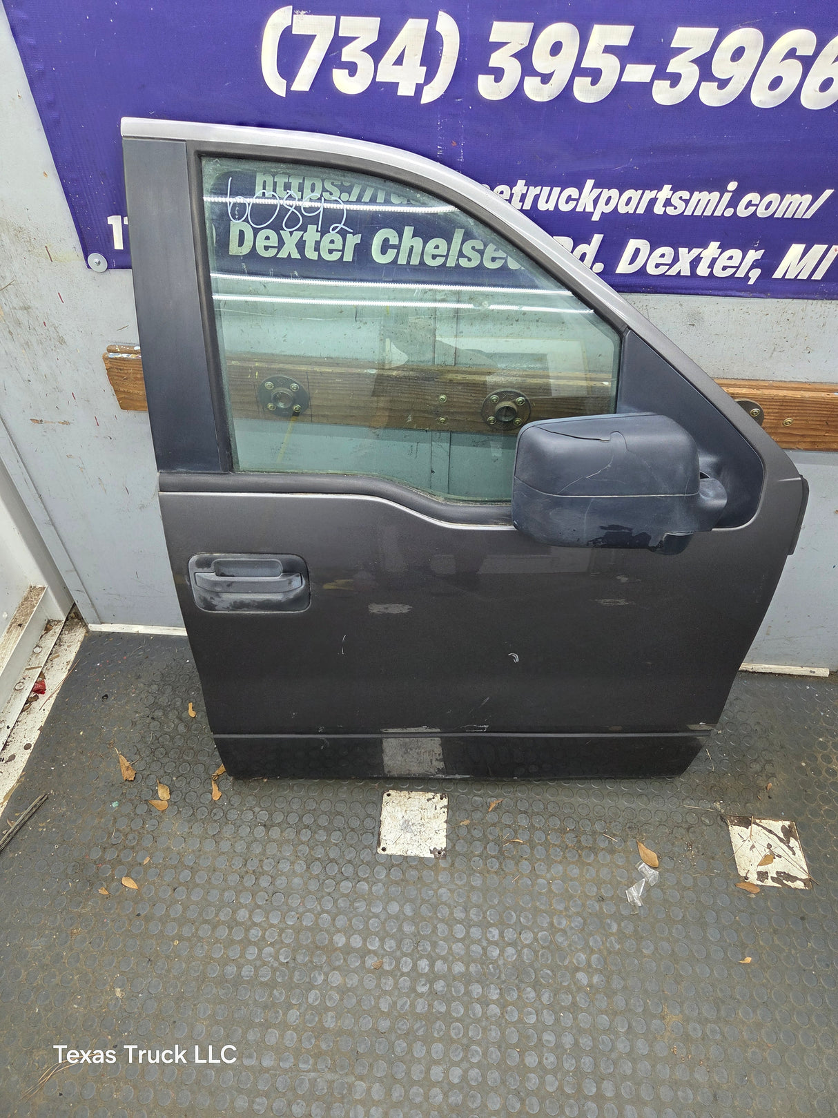 2004-2008 Ford F150 Crew Cab Passenger Side Front Door RH