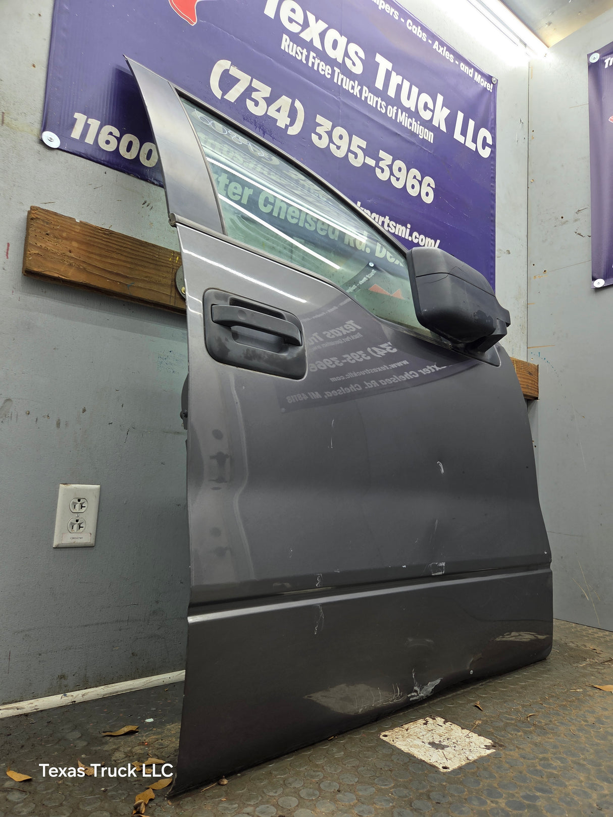 2004-2008 Ford F150 Crew Cab Passenger Side Front Door RH