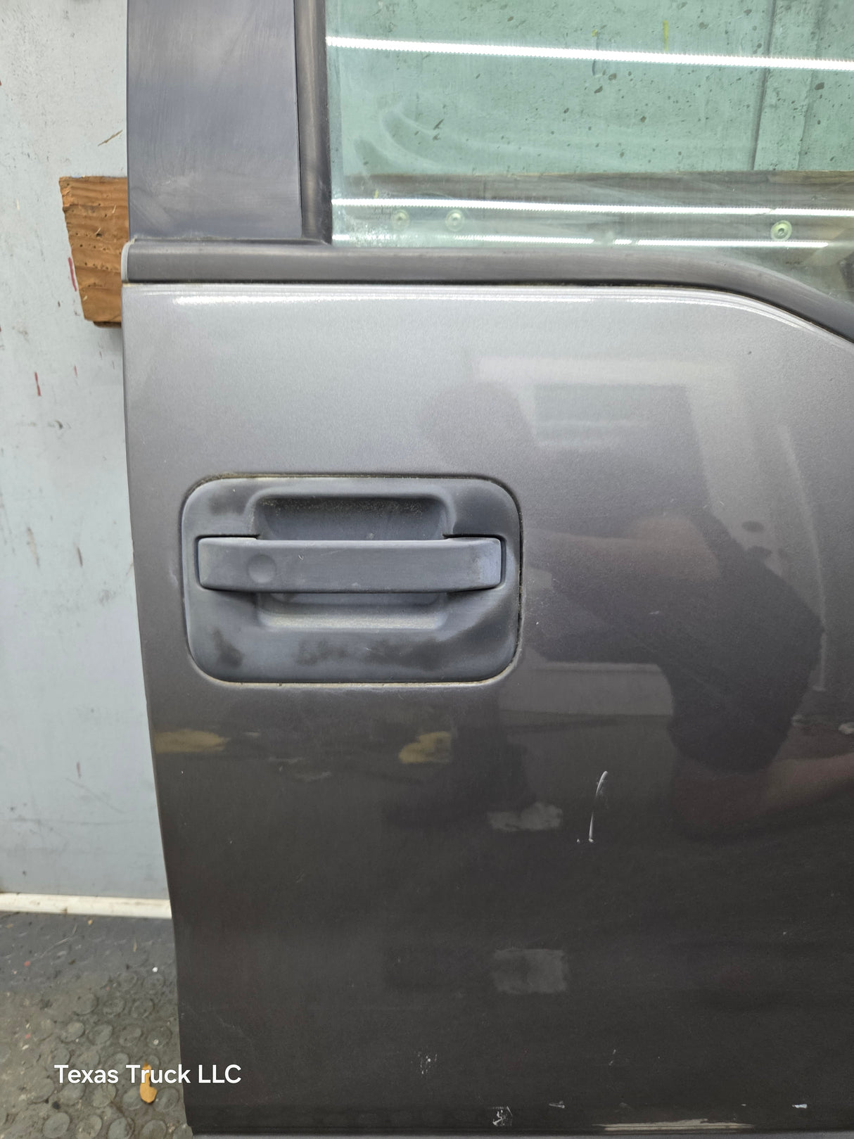 2004-2008 Ford F150 Crew Cab Passenger Side Front Door RH