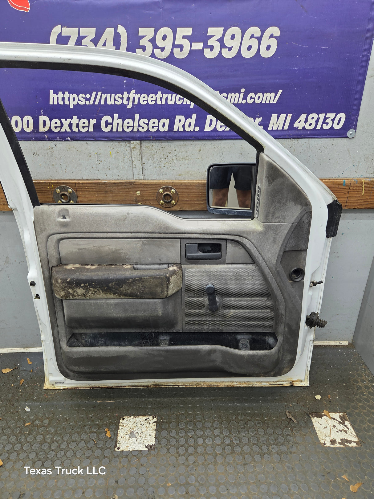2004-2008 Ford F150 Driver Side Extended/Regular Cab Front Door LH