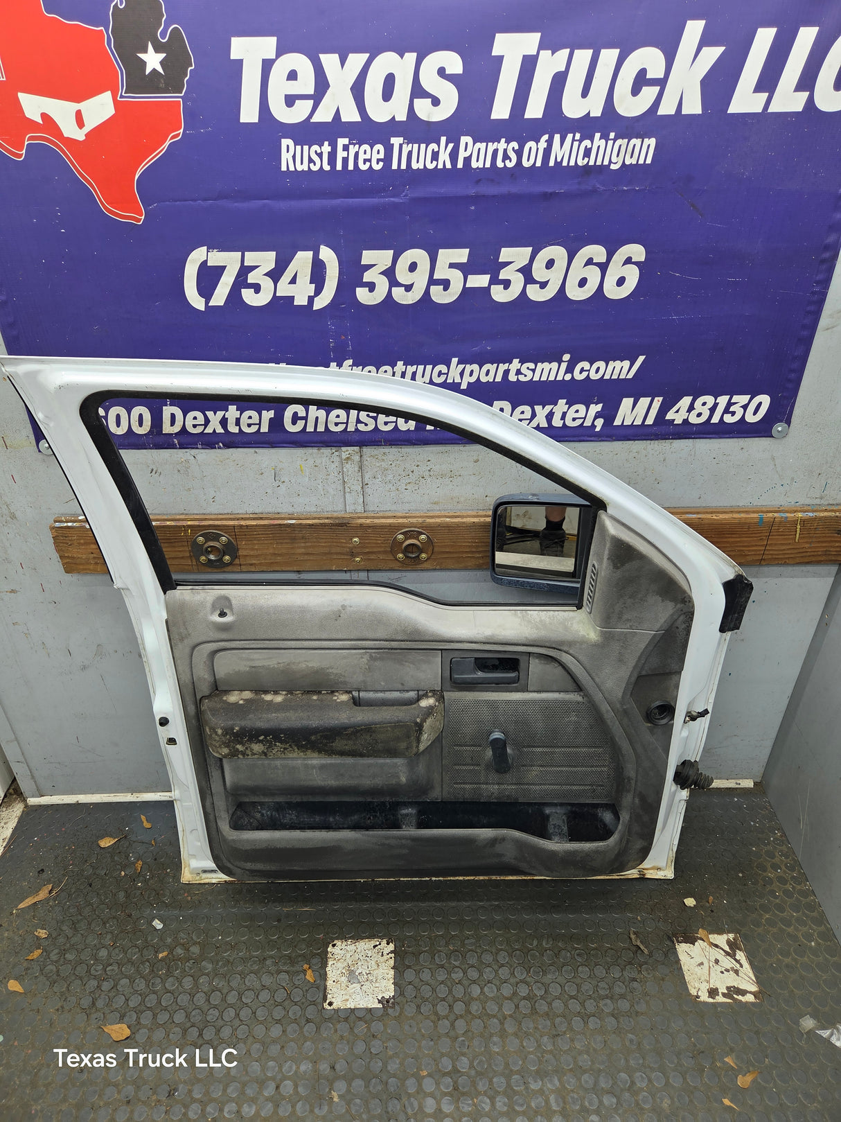 2004-2008 Ford F150 Driver Side Extended/Regular Cab Front Door LH
