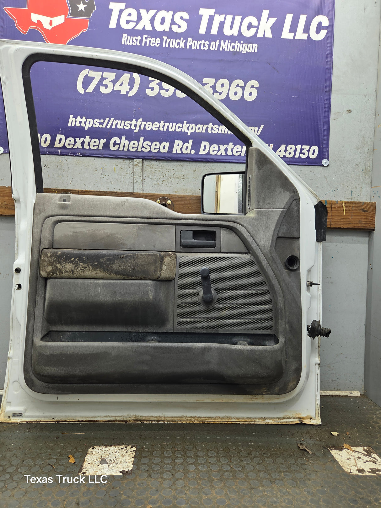 2004-2008 Ford F150 Driver Side Extended/Regular Cab Front Door LH