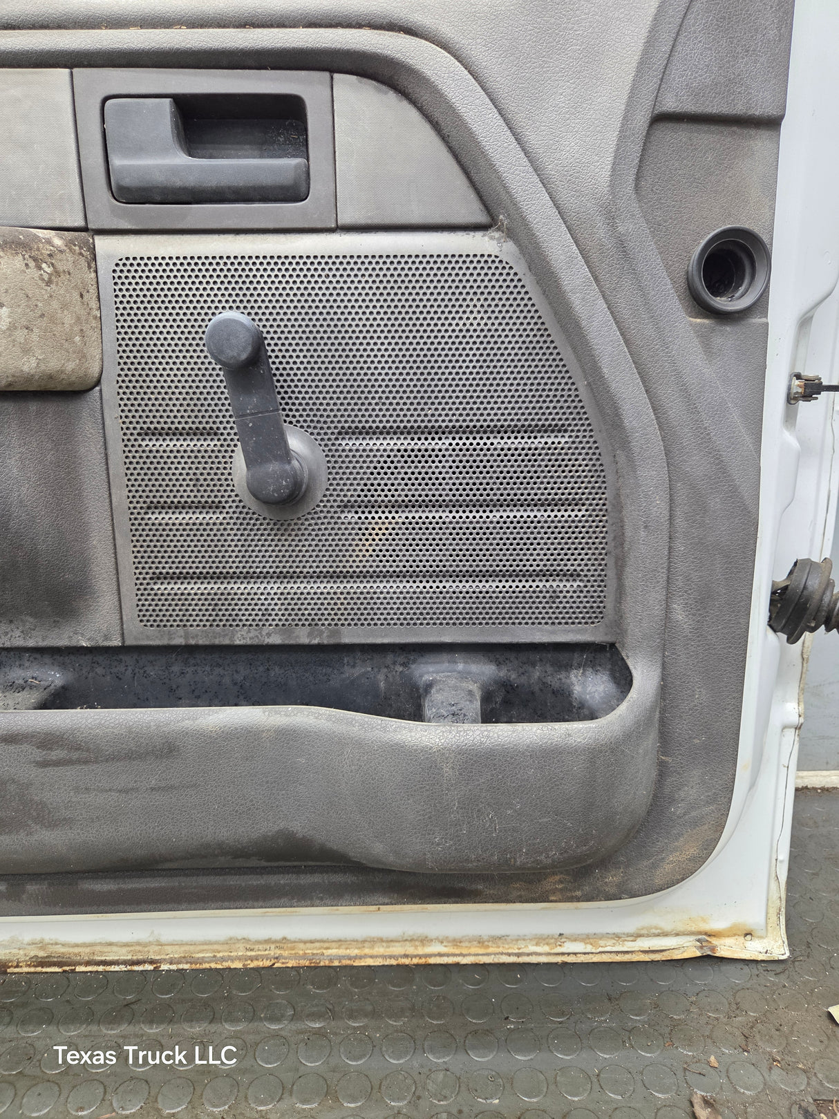 2004-2008 Ford F150 Driver Side Extended/Regular Cab Front Door LH