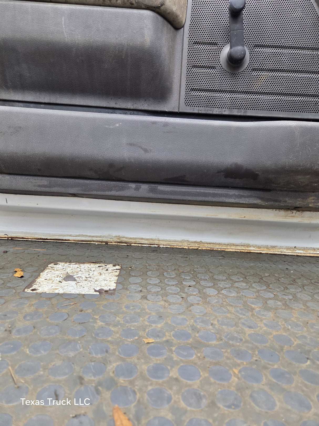 2004-2008 Ford F150 Driver Side Extended/Regular Cab Front Door LH