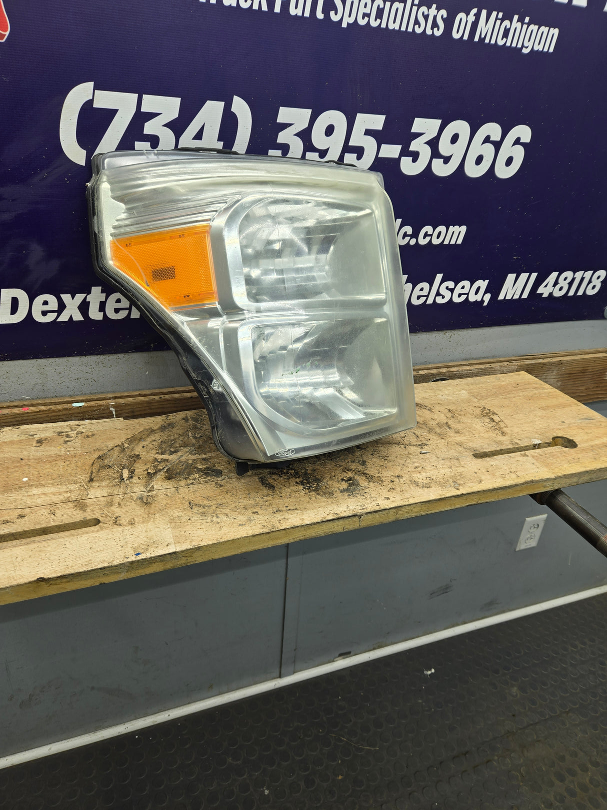 2011-2016 Ford Super Duty F250 F350 F450 F550 RH Passenger Side Headlight 6.7L Power Stroke 6.2L BC34-13005-A