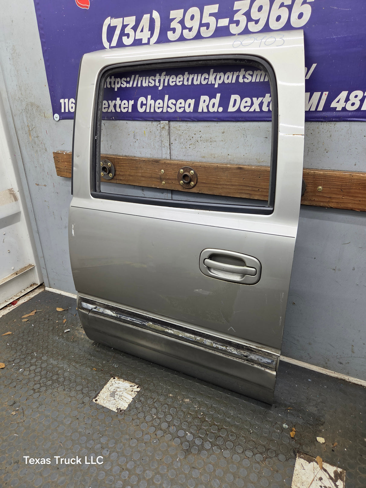 1999-2007 Chevrolet Silverado / GMC Sierra 1500 2500 3500 HD Rear Driver side LH Crew Cab rear door (Copy)