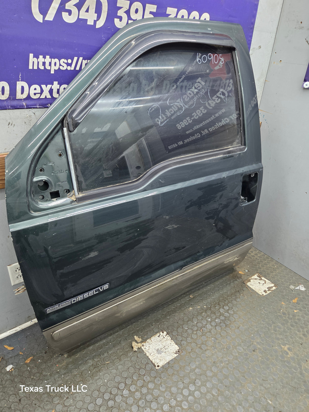 1999-2011 Ford Super Duty LH Driver Side Front Door F250 F350 F450 F550