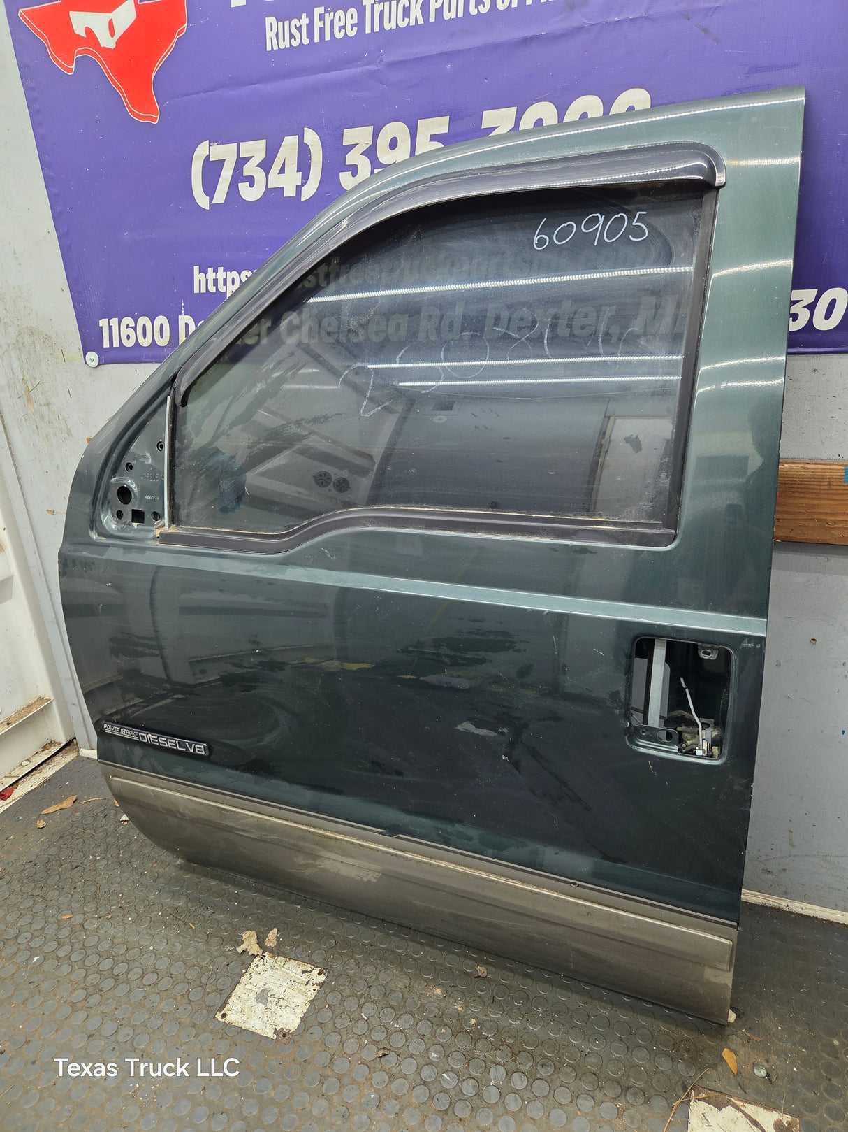 1999-2011 Ford Super Duty LH Driver Side Front Door F250 F350 F450 F550