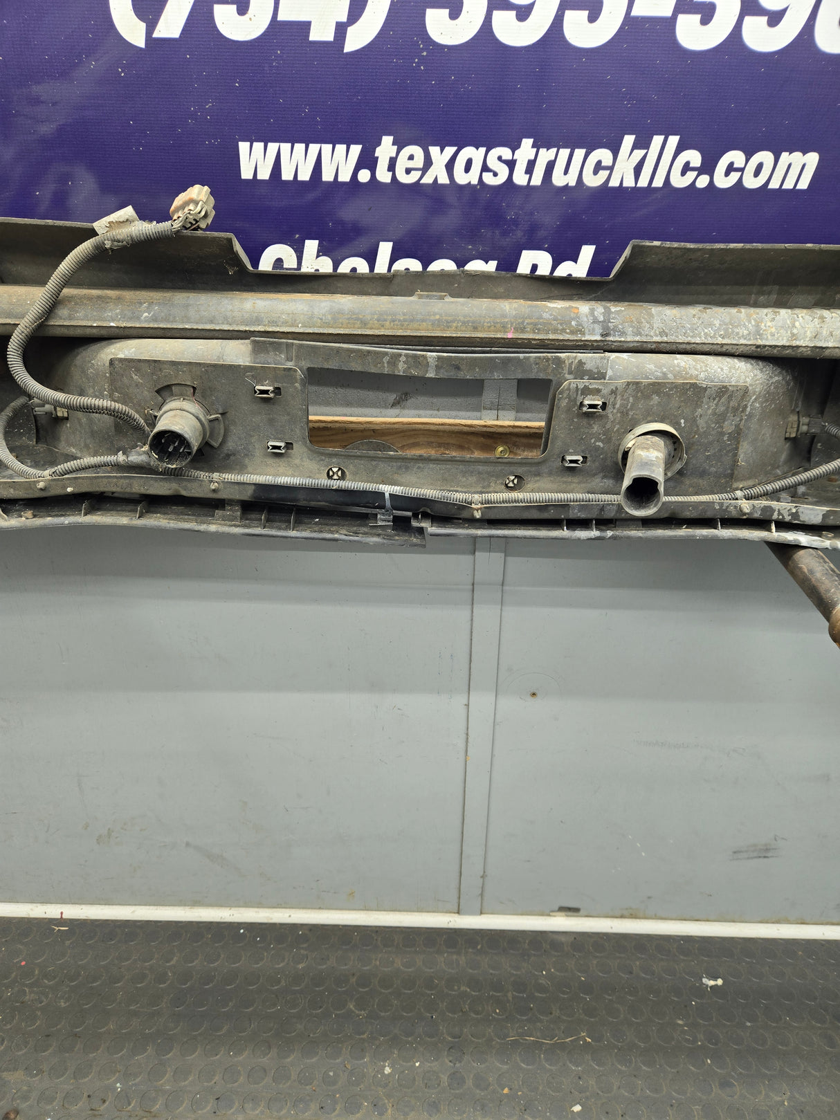 2007-2010 Chevrolet Silverado / GMC Sierra 1500 Rear Bumper