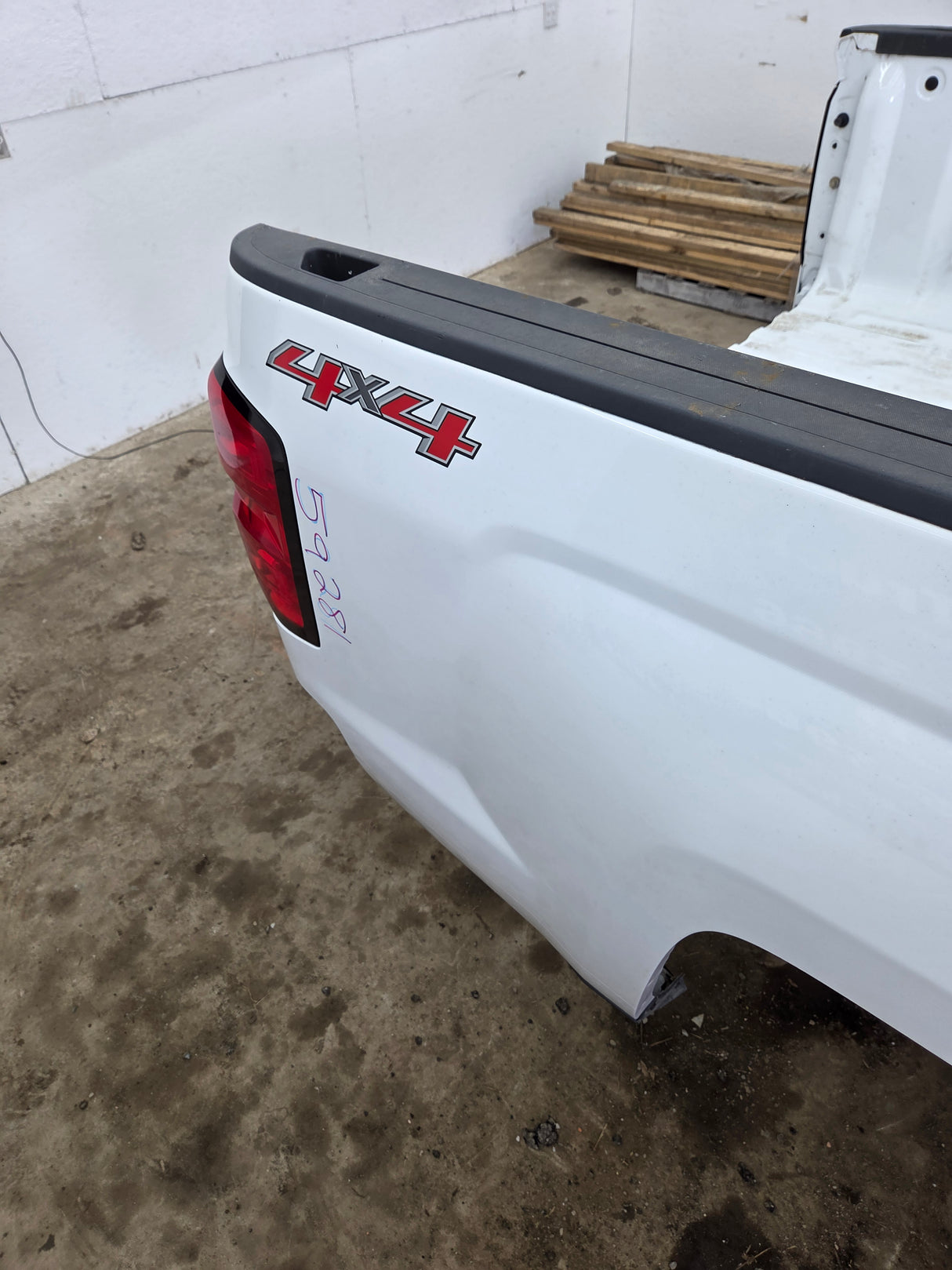 2014-2019 Chevrolet Silverado 1500 2500HD 3500HD 8' Long Truck Bed