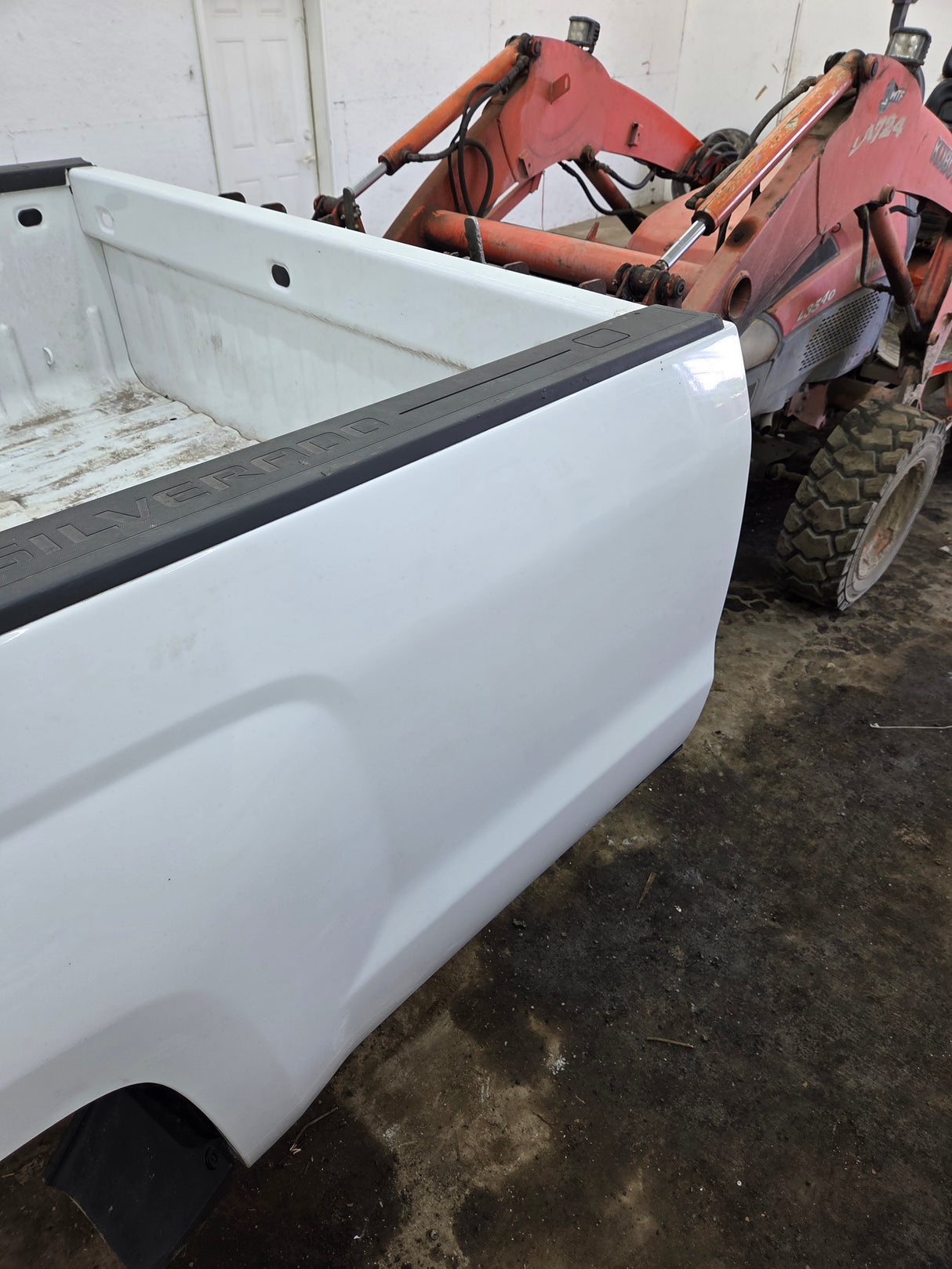 2014-2019 Chevrolet Silverado 1500 2500HD 3500HD 8' Long Truck Bed