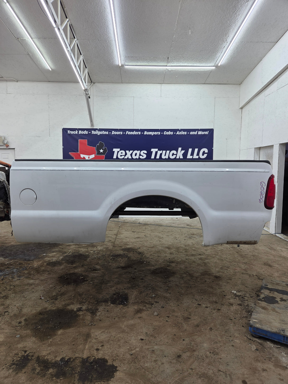 1999-2010 Ford F250 F350 Super Duty 8' Long Truck Bed