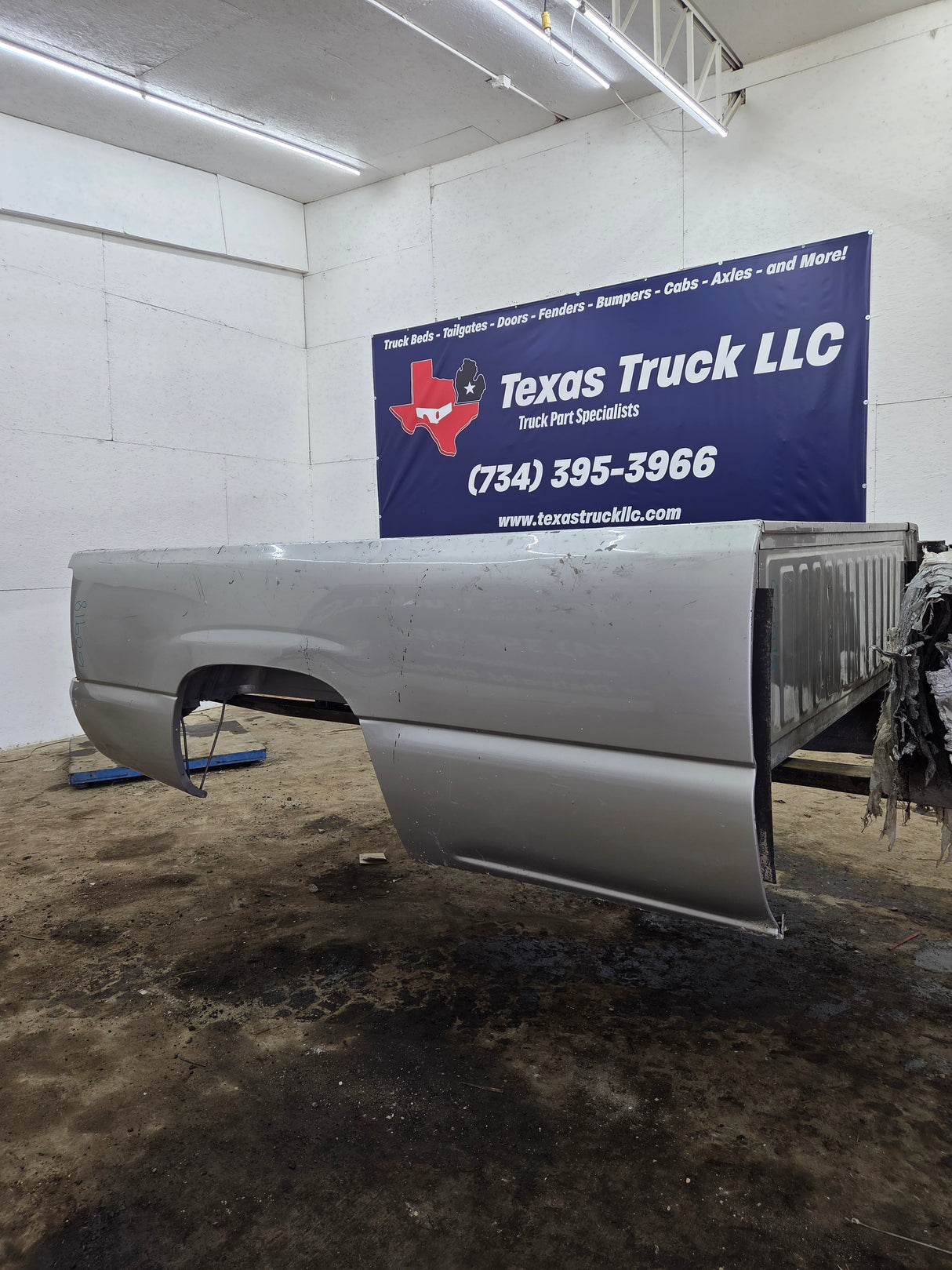 1999-2007 Chevrolet Silverado / GMC Sierra 1500 2500 3500 HD 8' Long Bed Truck Bed