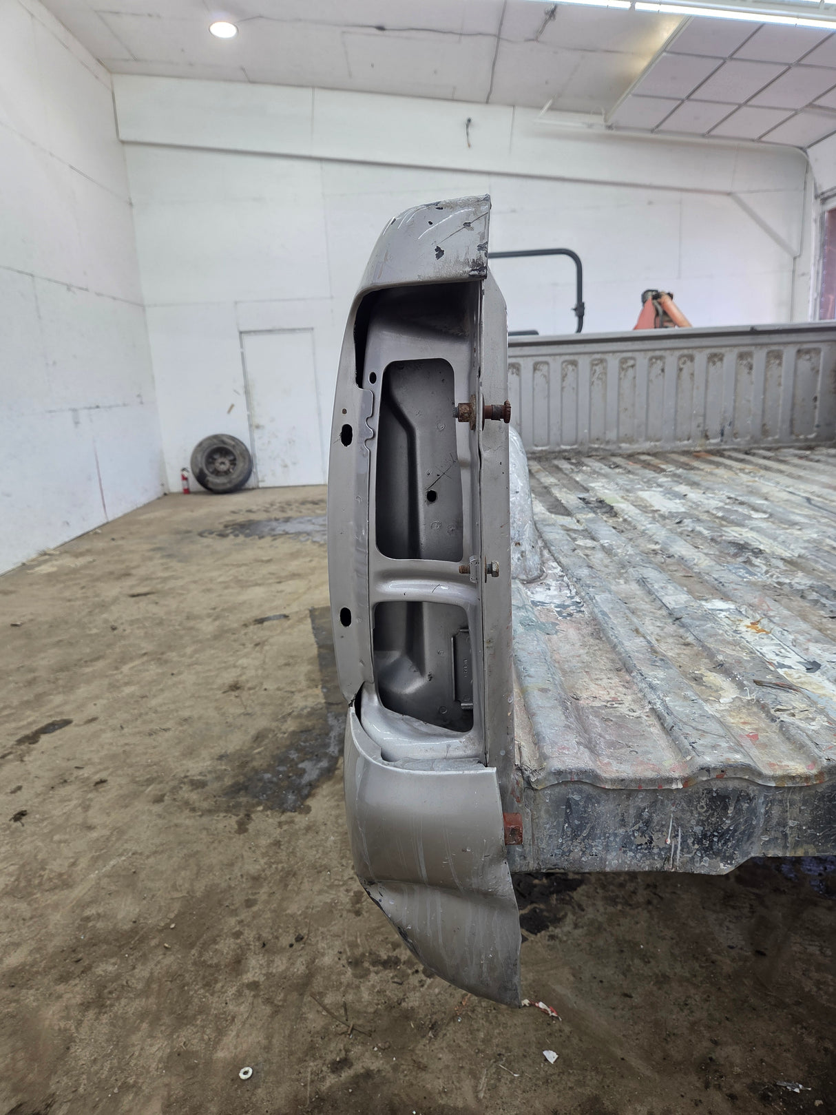 1999-2007 Chevrolet Silverado / GMC Sierra 1500 2500 3500 HD 8' Long Bed Truck Bed