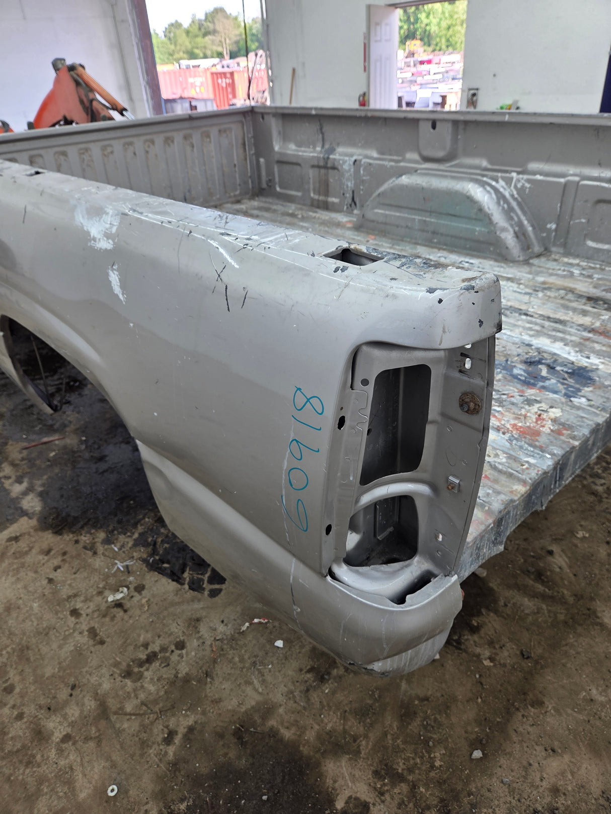 1999-2007 Chevrolet Silverado / GMC Sierra 1500 2500 3500 HD 8' Long Bed Truck Bed