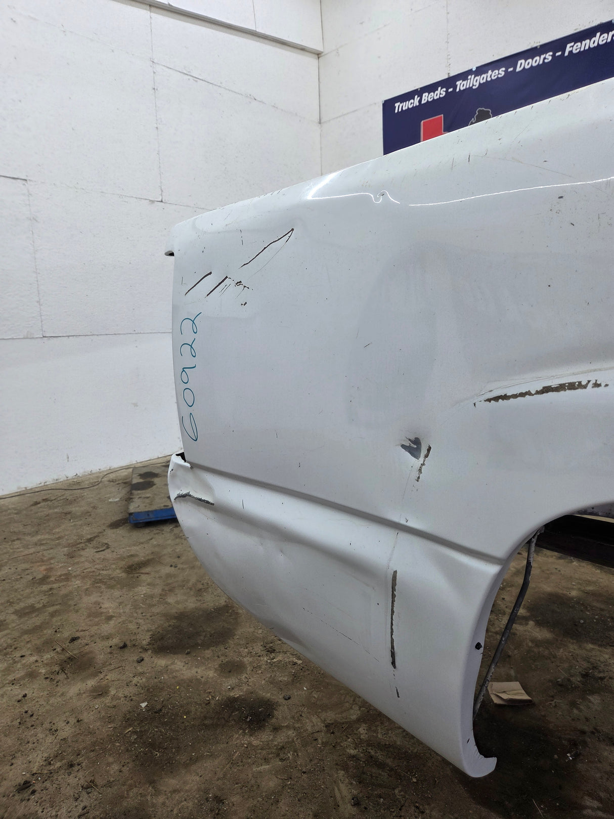 1999-2007 Chevrolet Silverado / GMC Sierra 1500 2500 3500 HD 8' Long Bed Truck Bed