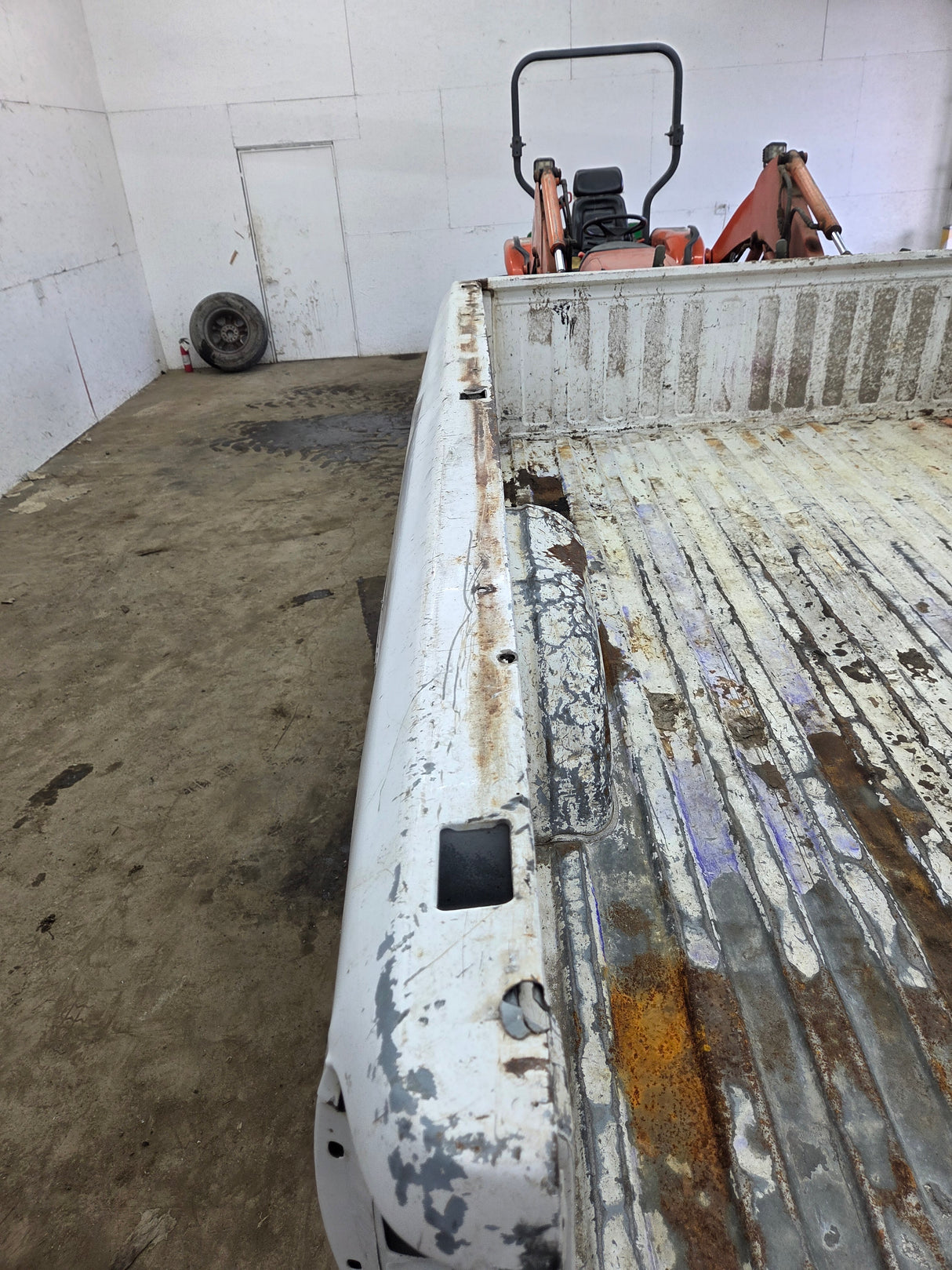 1999-2007 Chevrolet Silverado / GMC Sierra 1500 2500 3500 HD 8' Long Bed Truck Bed