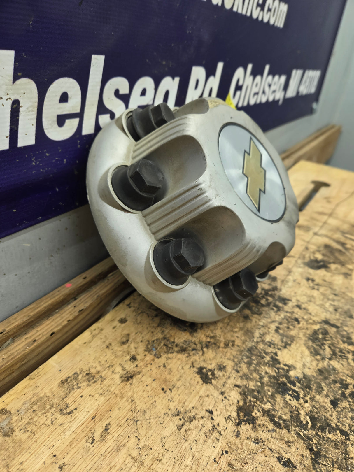 1999-2006 Chevy Silverado Center Cap Hub Cap