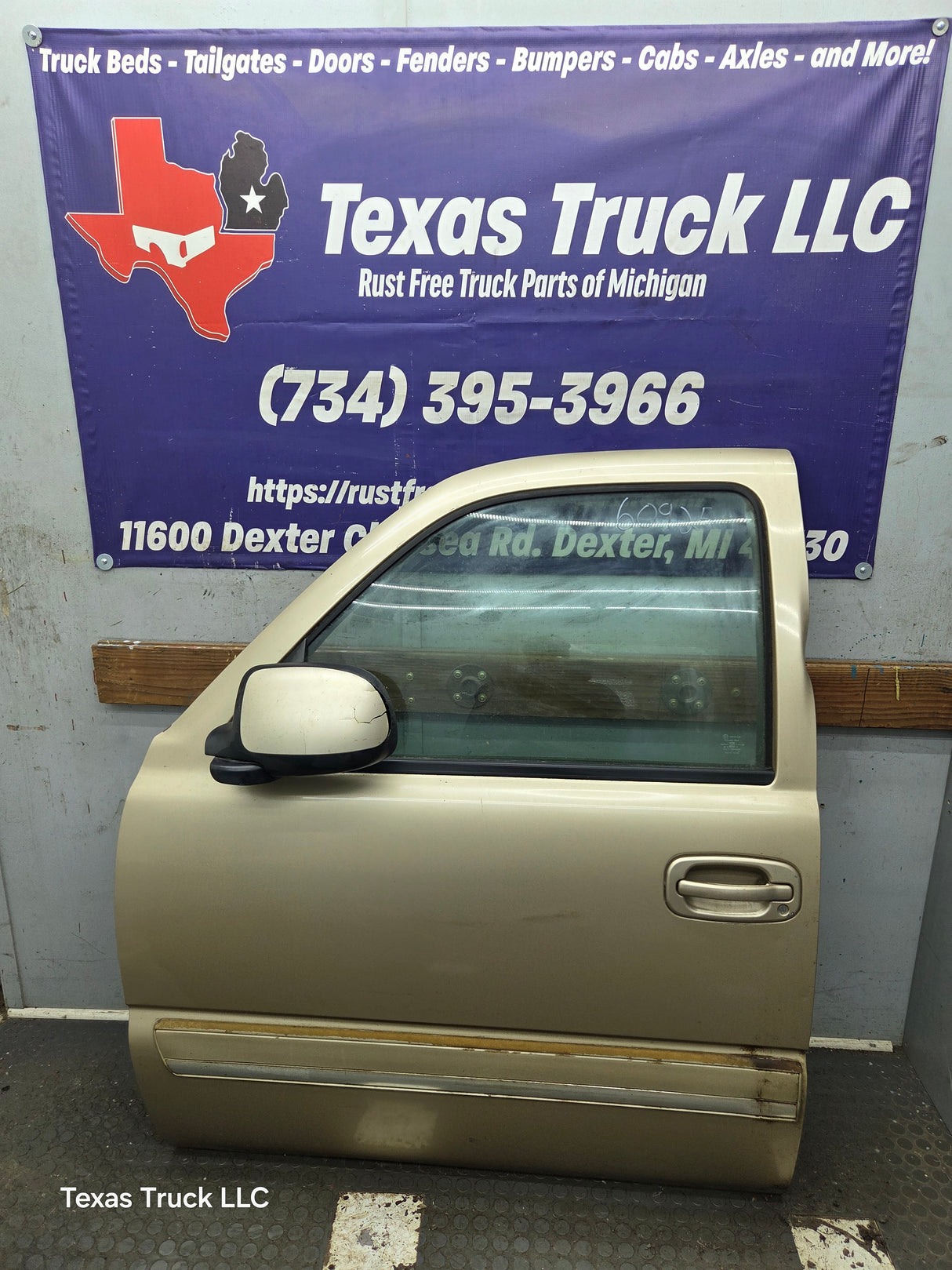 1999-2006 Chevrolet Silverado / GMC Sierra 1500 2500 3500 HD Front Driver Side Door LH