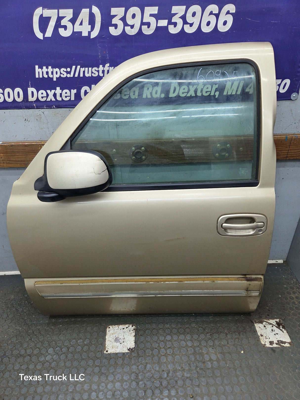 1999-2006 Chevrolet Silverado / GMC Sierra 1500 2500 3500 HD Front Driver Side Door LH