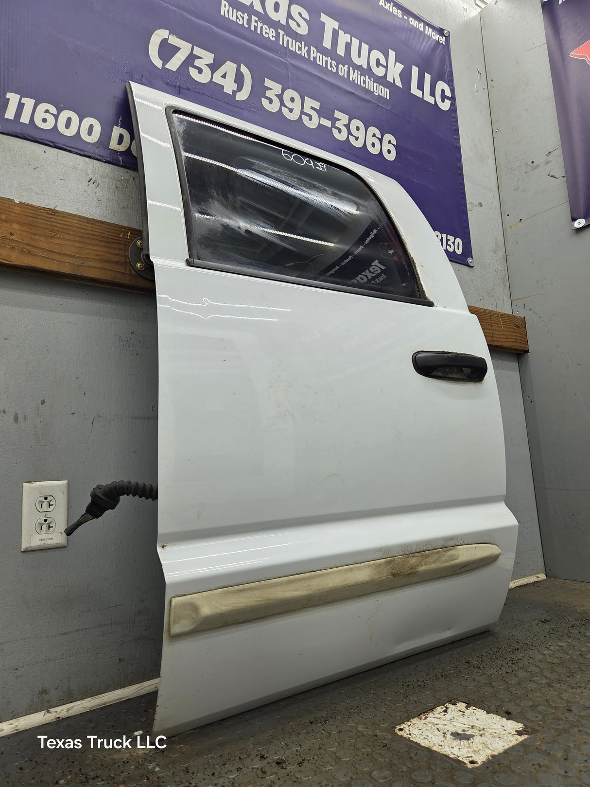 2003-2008 Dodge Ram 3rd Gen RH Passenger Side Rear MEGA Cab Door 1500 2500 3500 4500 5500