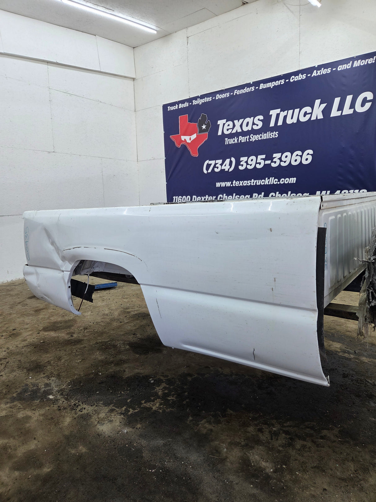 1999-2007 Chevrolet Silverado / GMC Sierra 1500 2500 3500 HD 8' Long Bed Truck Bed