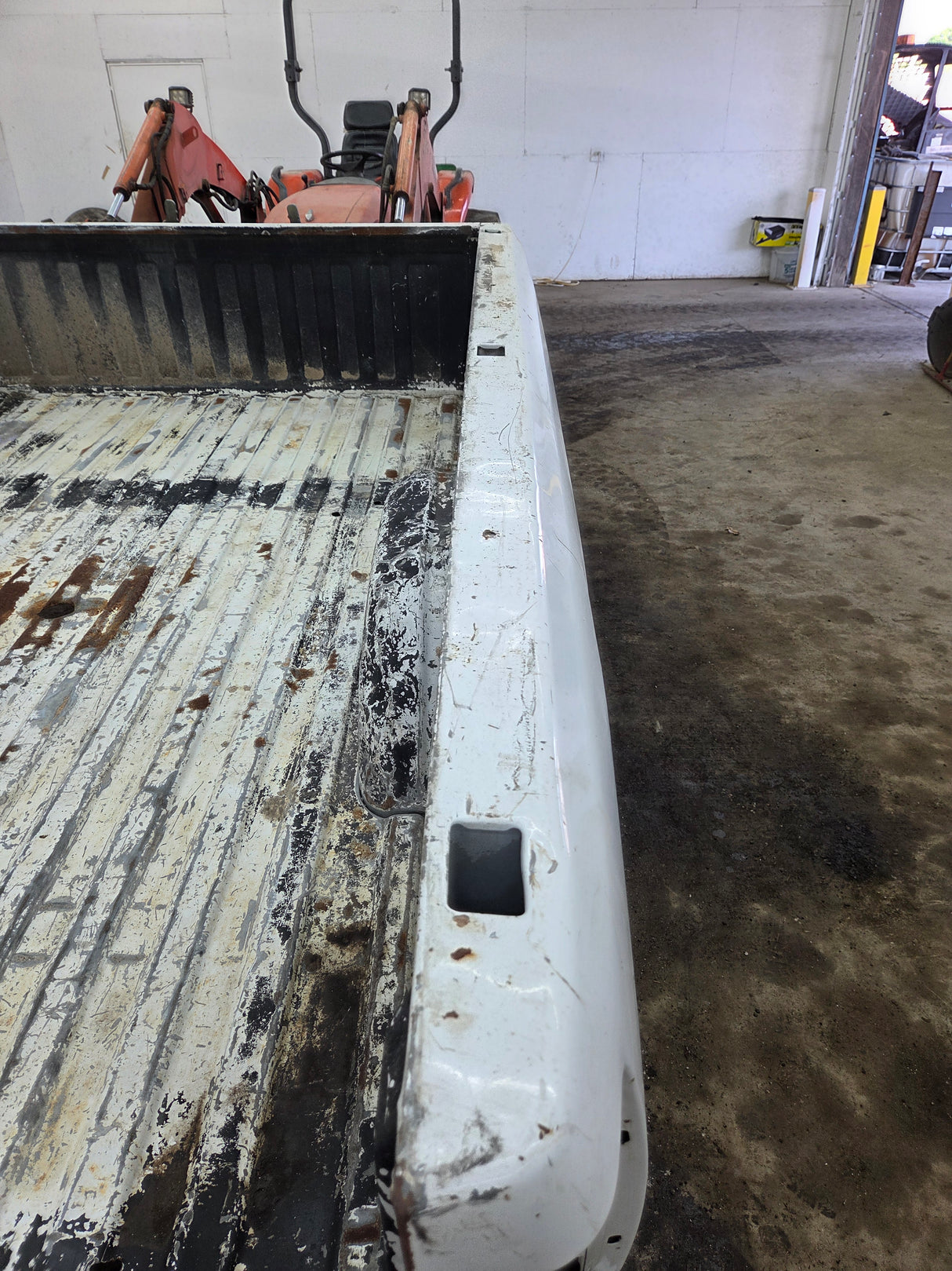 1999-2007 Chevrolet Silverado / GMC Sierra 1500 2500 3500 HD 8' Long Bed Truck Bed