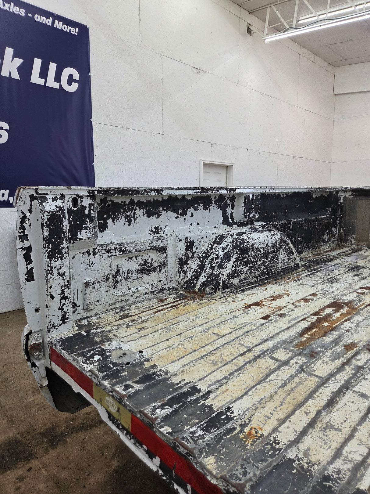 1999-2007 Chevrolet Silverado / GMC Sierra 1500 2500 3500 HD 8' Long Bed Truck Bed