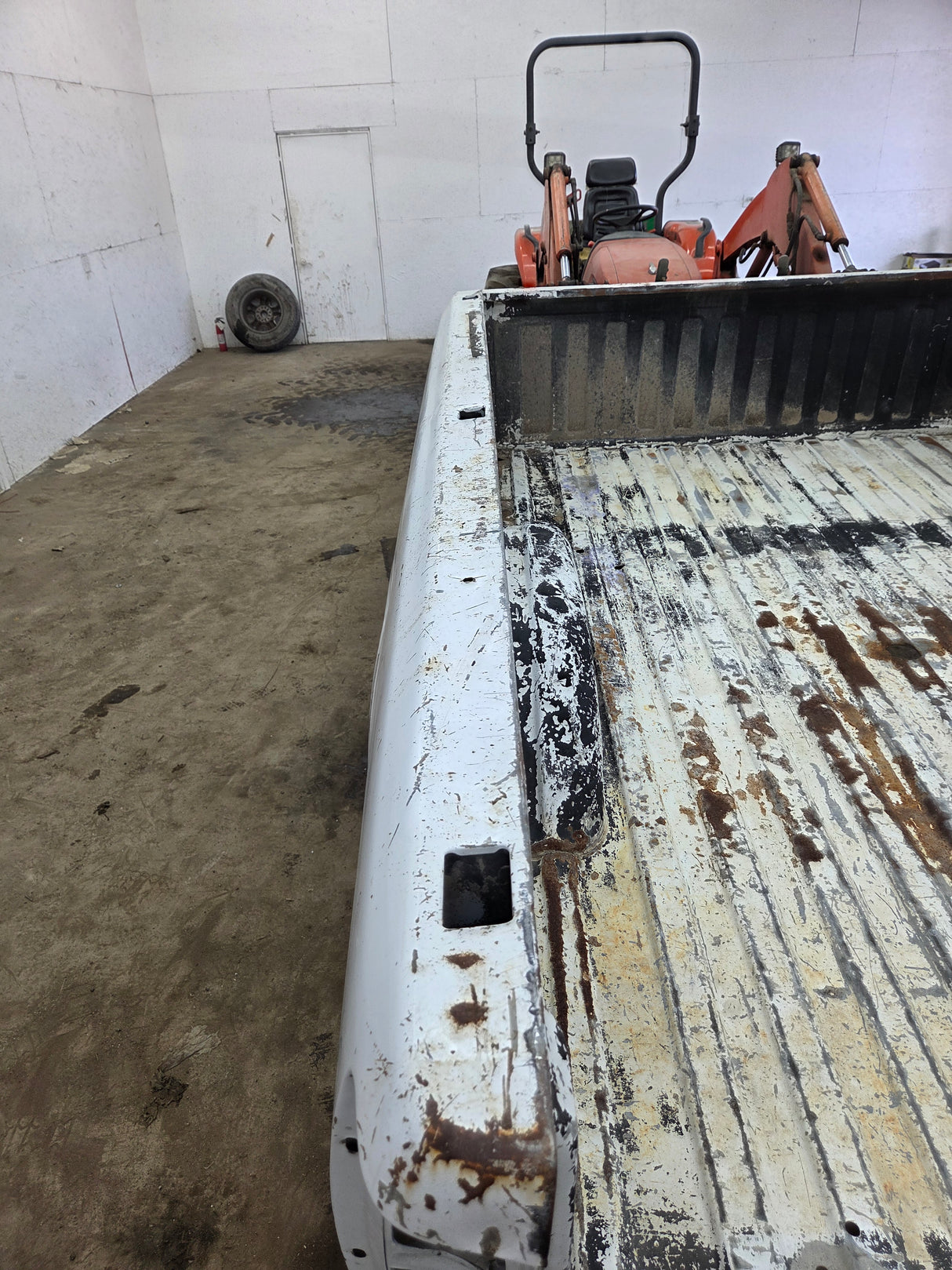 1999-2007 Chevrolet Silverado / GMC Sierra 1500 2500 3500 HD 8' Long Bed Truck Bed