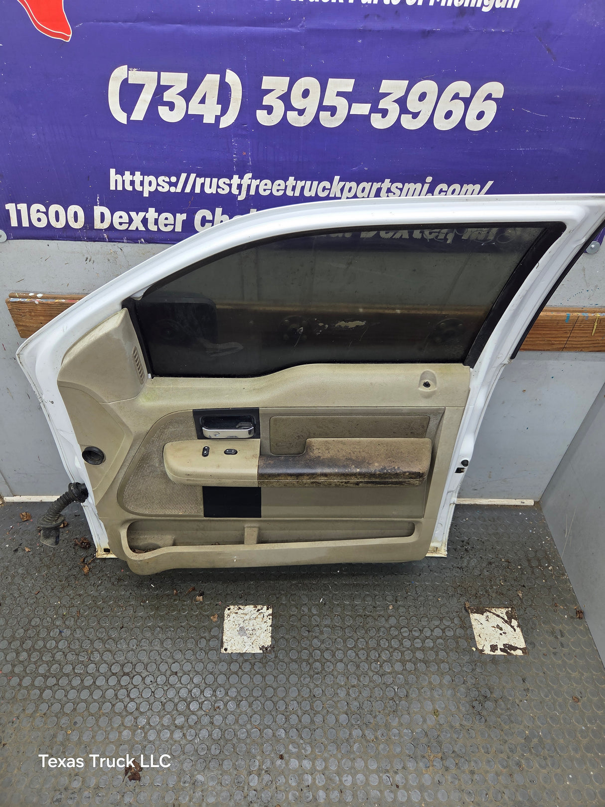 2004-2008 Ford F150 Extended/Regular Cab Passenger Side Front Door RH