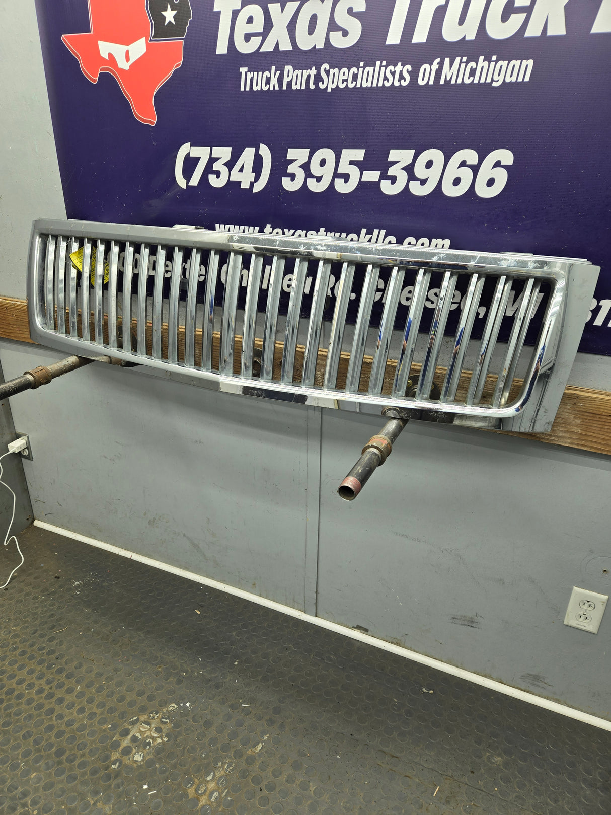 2007-2013 Chevrolet Silverado 1500 Chrome Grille