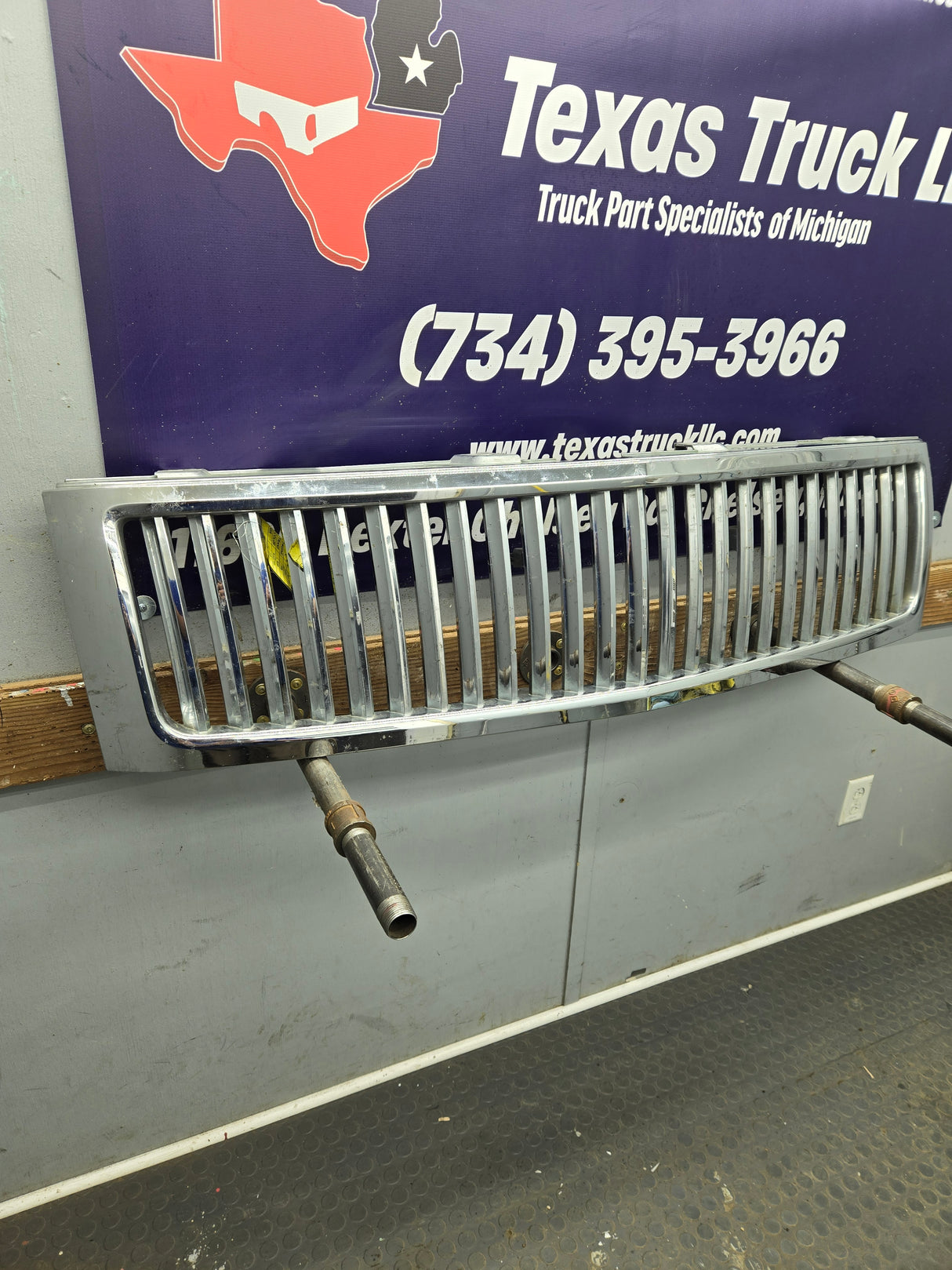 2007-2013 Chevrolet Silverado 1500 Chrome Grille
