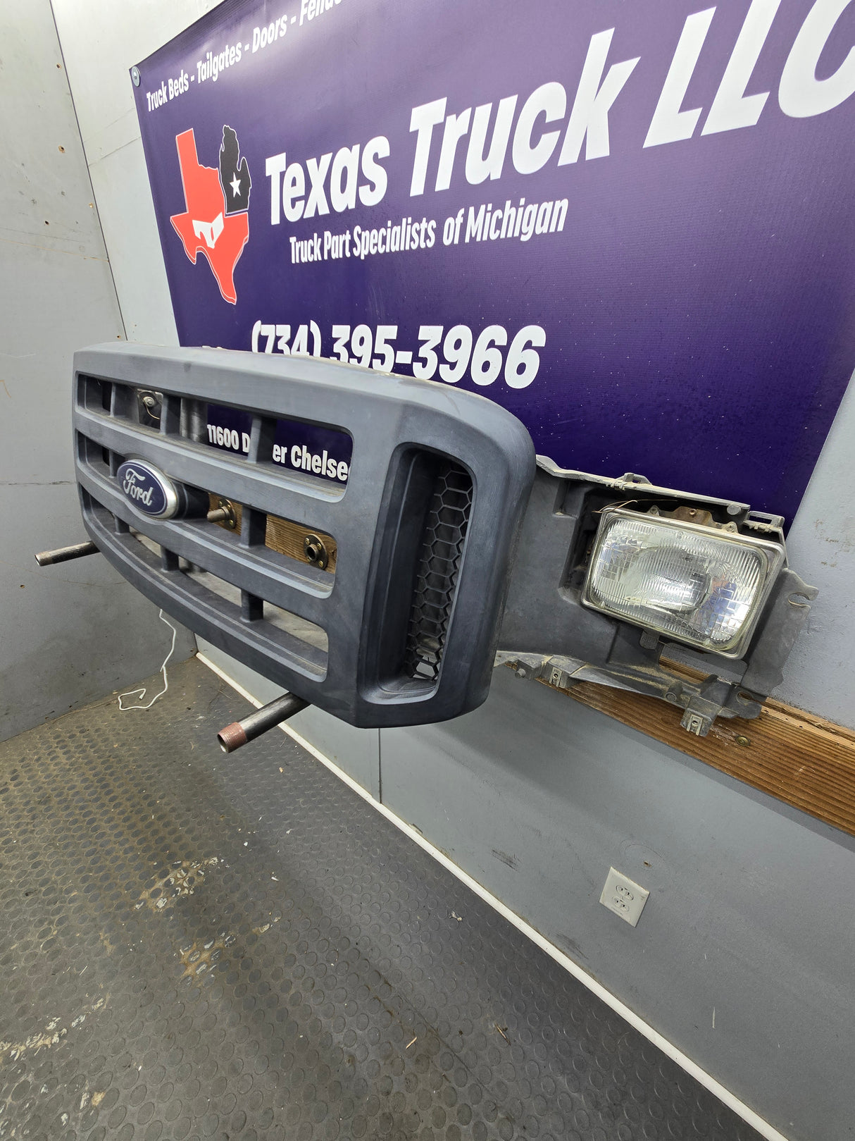 2005-2007 Ford Super Duty Excursion Header Panel / Grill Support F250 F350 F450 F550