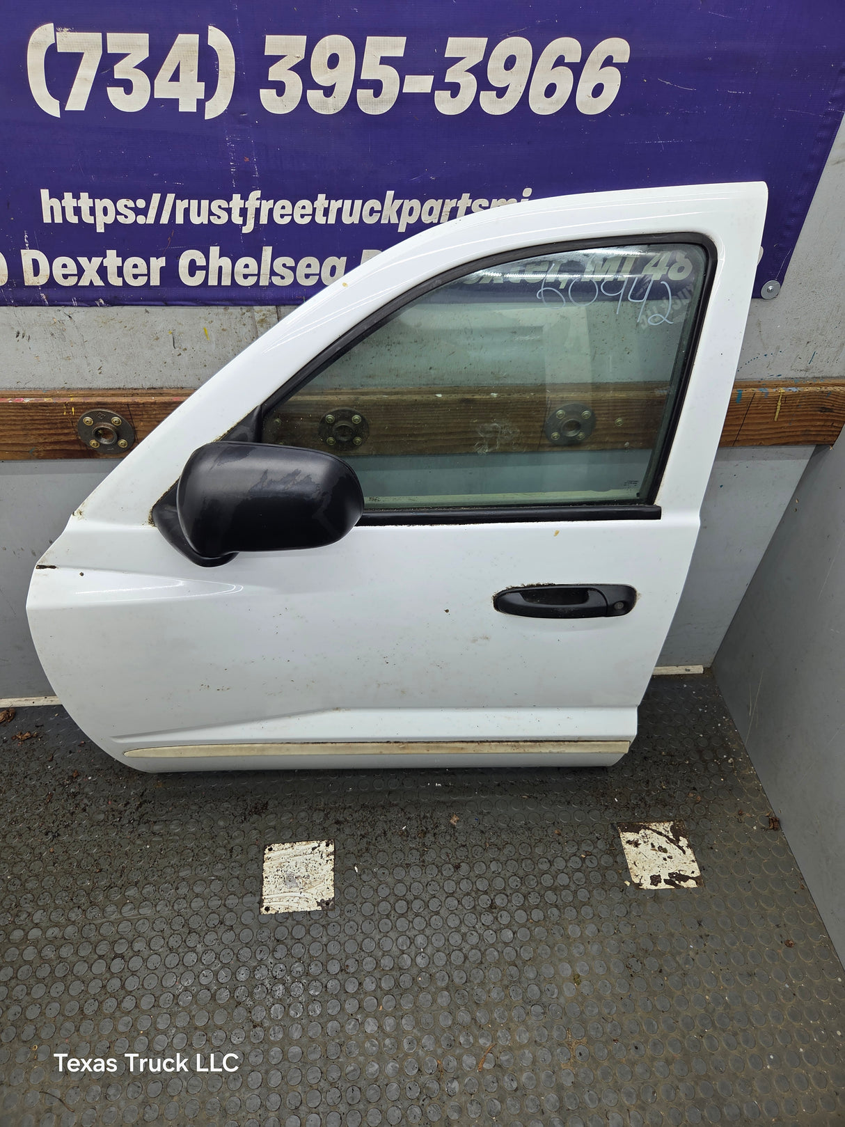 2005-2011 Dodge Dakota Driver Side LH Front Door