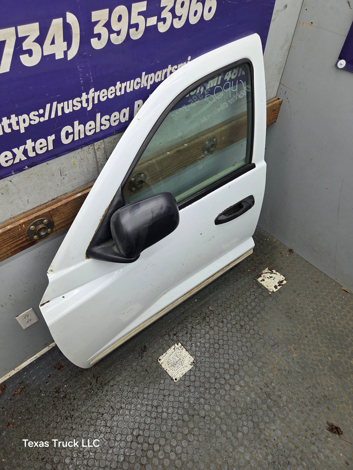 2005-2011 Dodge Dakota Driver Side LH Front Door