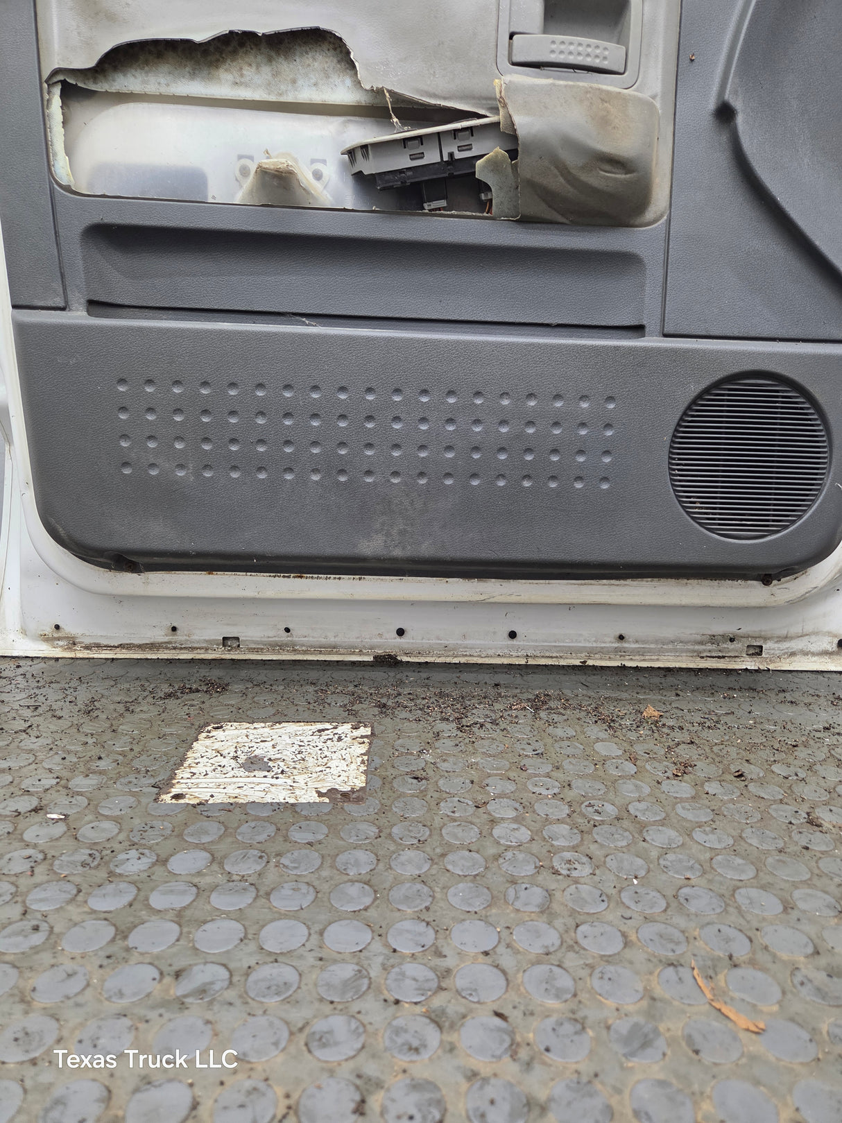 2005-2011 Dodge Dakota Driver Side LH Front Door