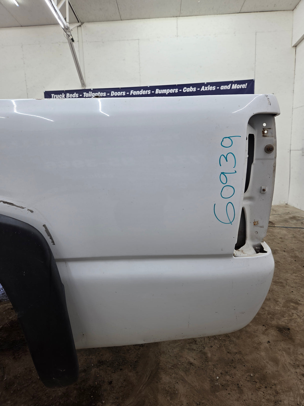 1999-2007 Chevrolet Silverado / GMC Sierra 1500 2500 3500 HD 8' Long Bed Truck Bed